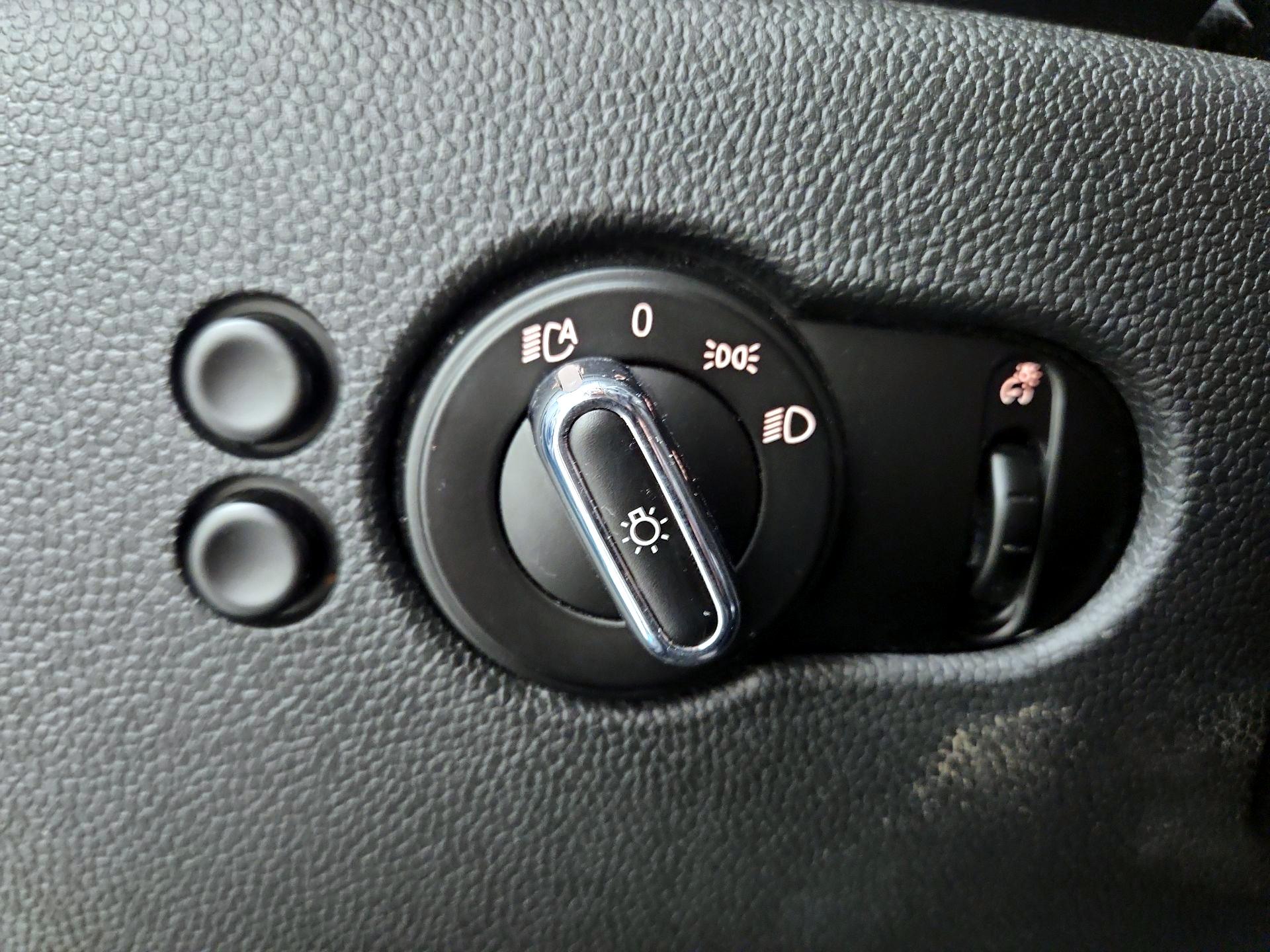 Thumbnail: 2017 MINI Cooper - 13