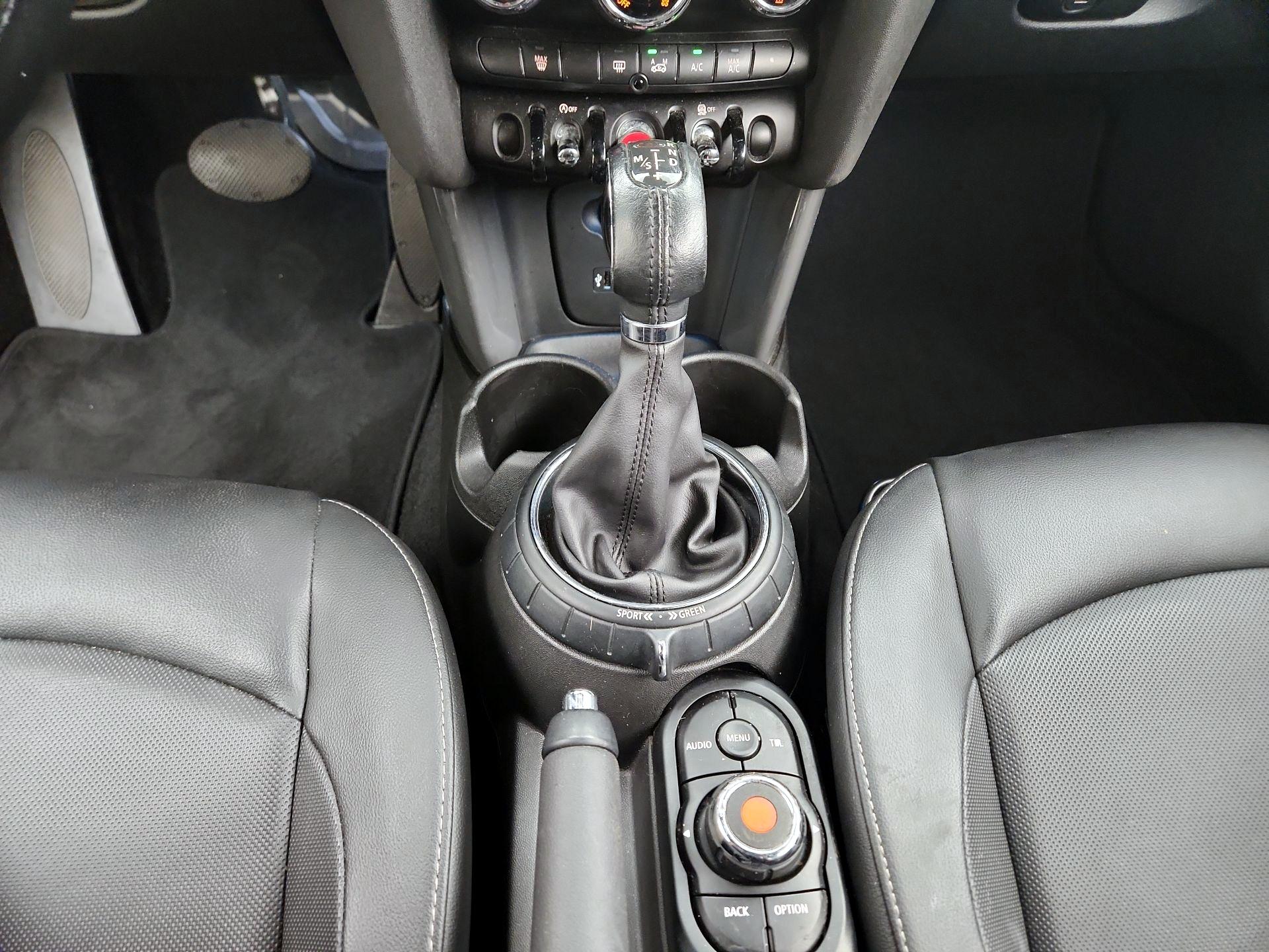 Thumbnail: 2017 MINI Cooper - 17