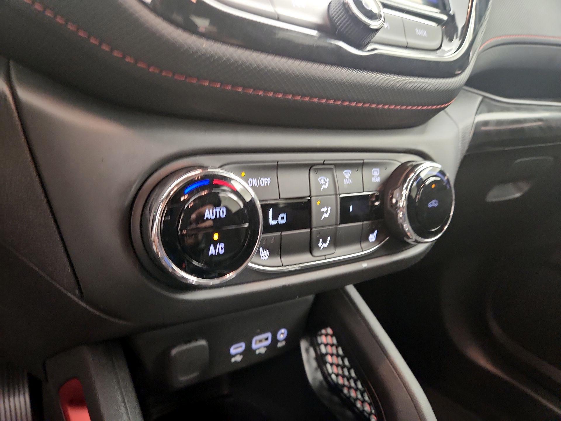 Thumbnail: 2023 Chevrolet TrailBlazer - 16