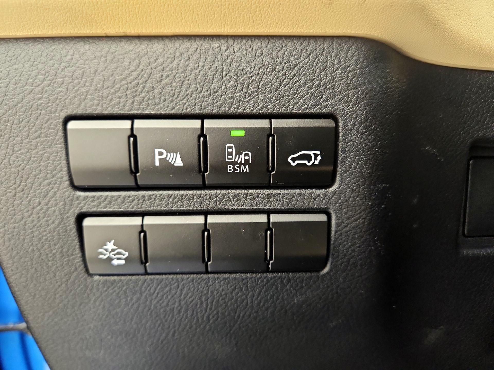 Thumbnail: 2016 Lexus NX - 13