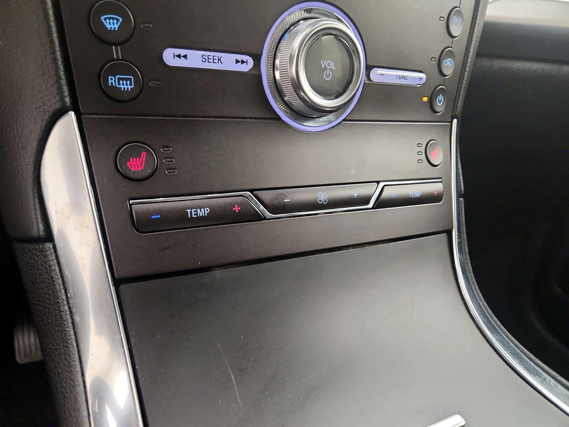 Thumbnail: 2020 Ford Edge - 16