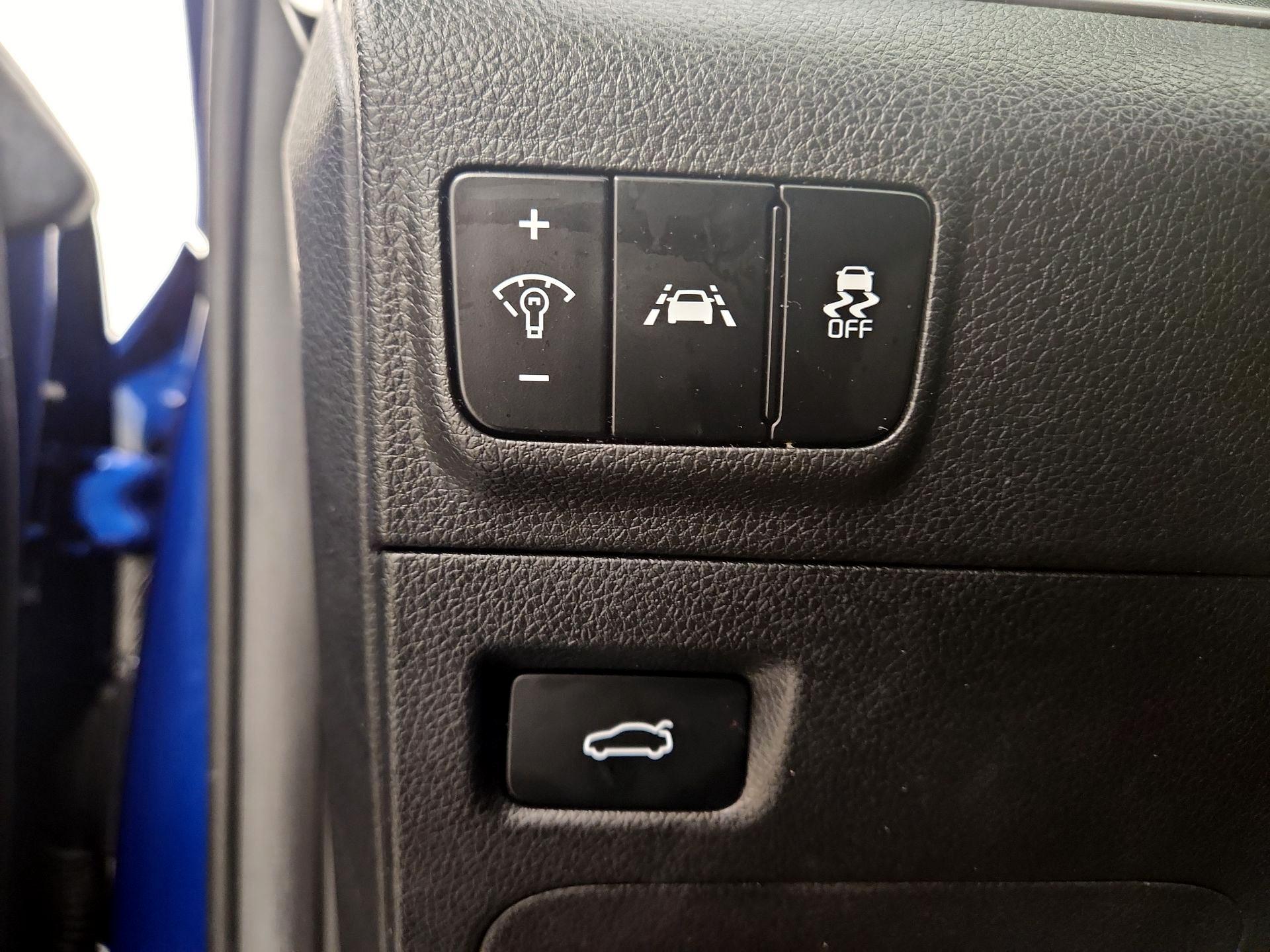 Thumbnail: 2023 Kia K5 - 13