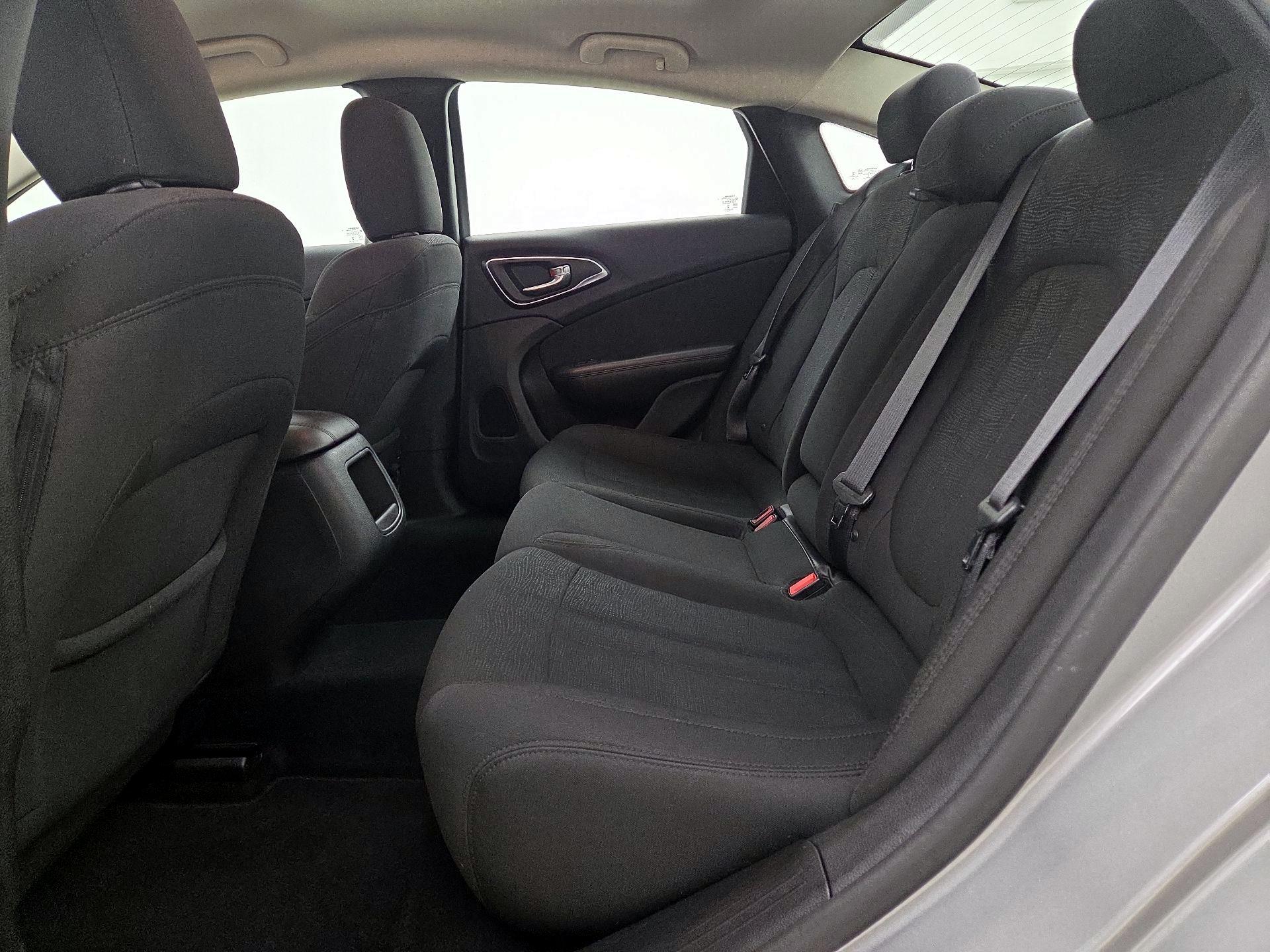 Thumbnail: 2015 Chrysler 200 - 19