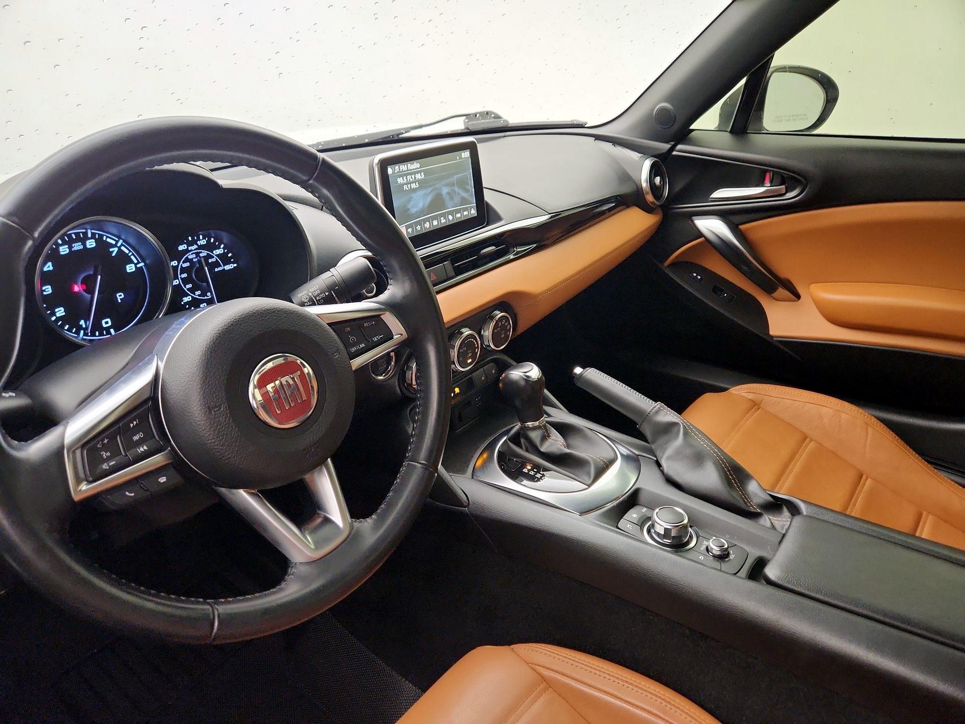 Thumbnail: 2018 Fiat 124 Spider - 9