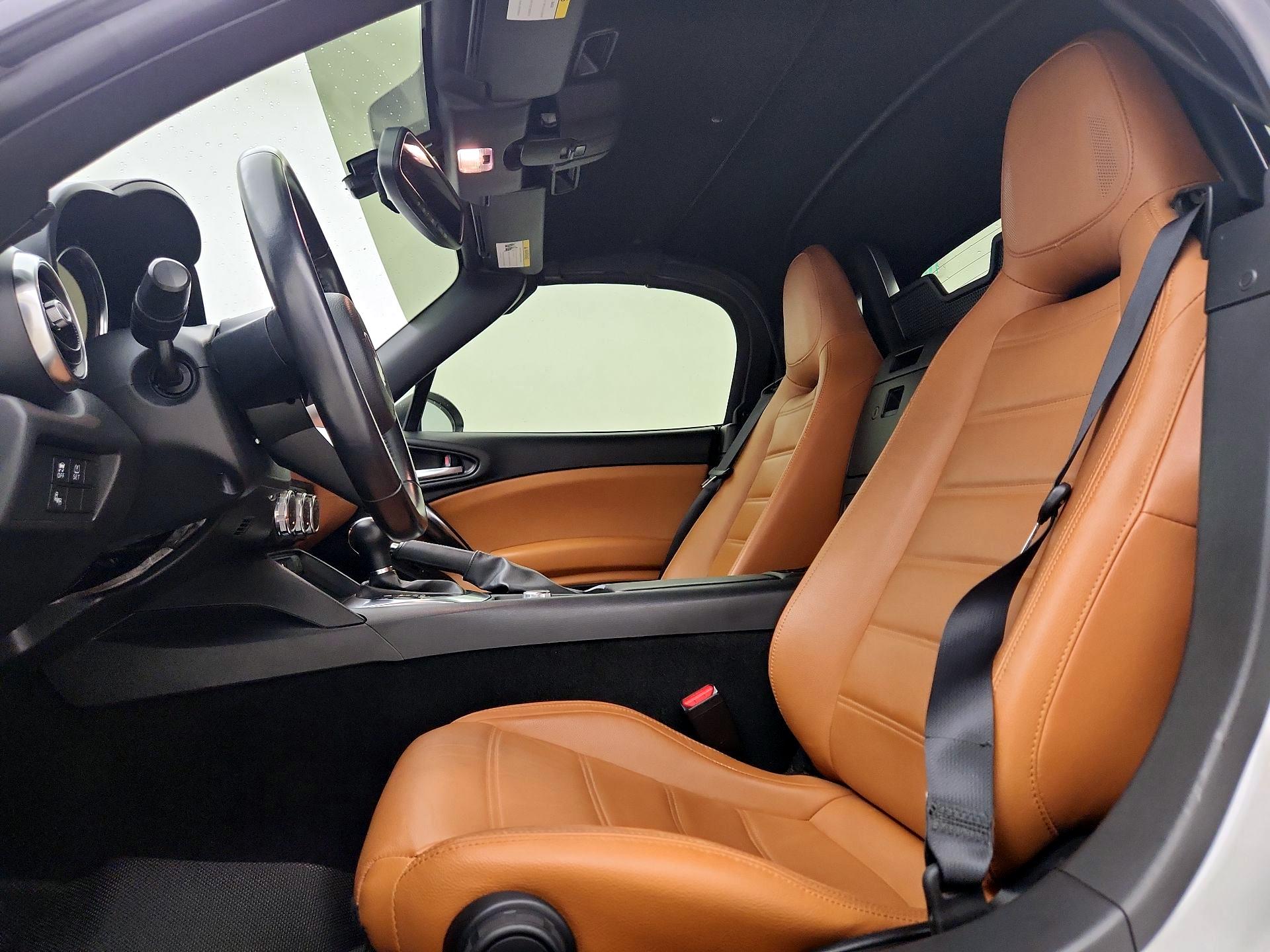 Thumbnail: 2018 Fiat 124 Spider - 11