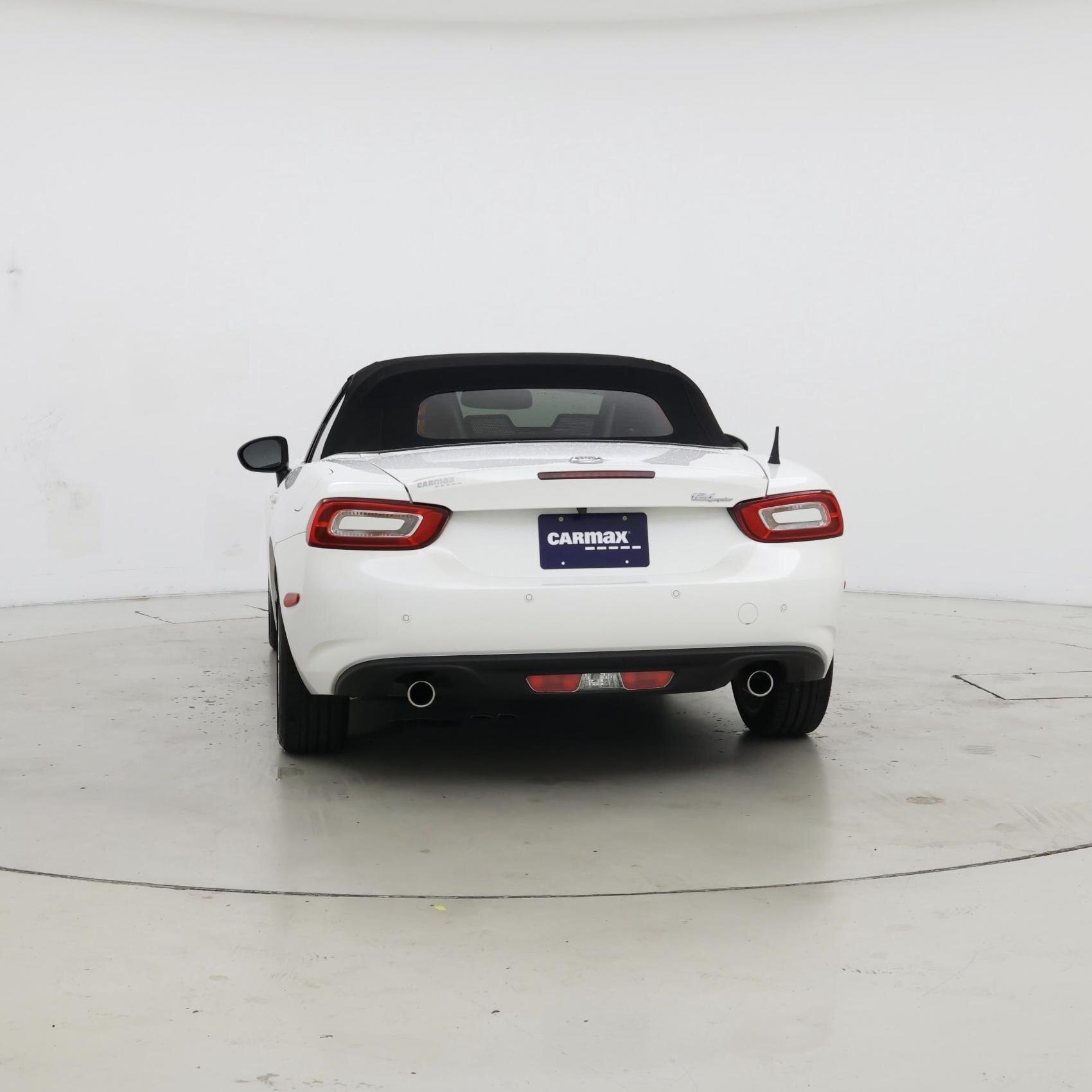 Thumbnail: 2018 Fiat 124 Spider - 6