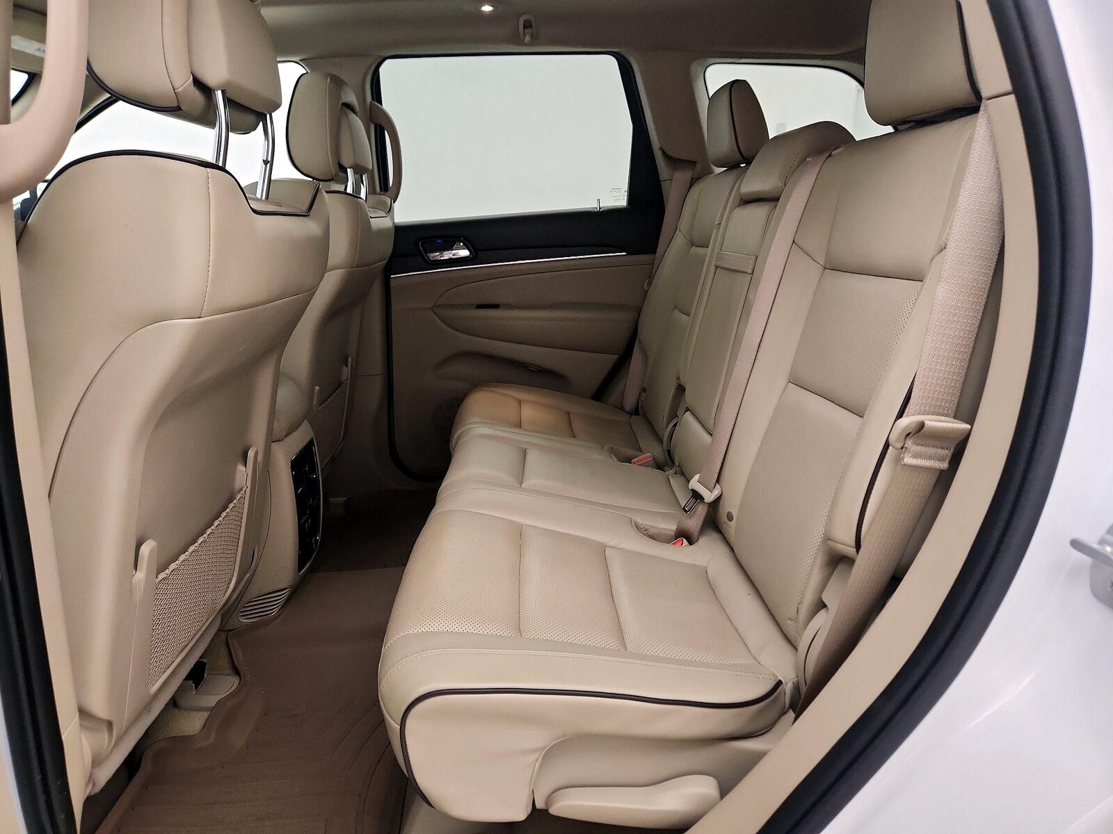 2020 Jeep Grand Cherokee Overland - Photo 22