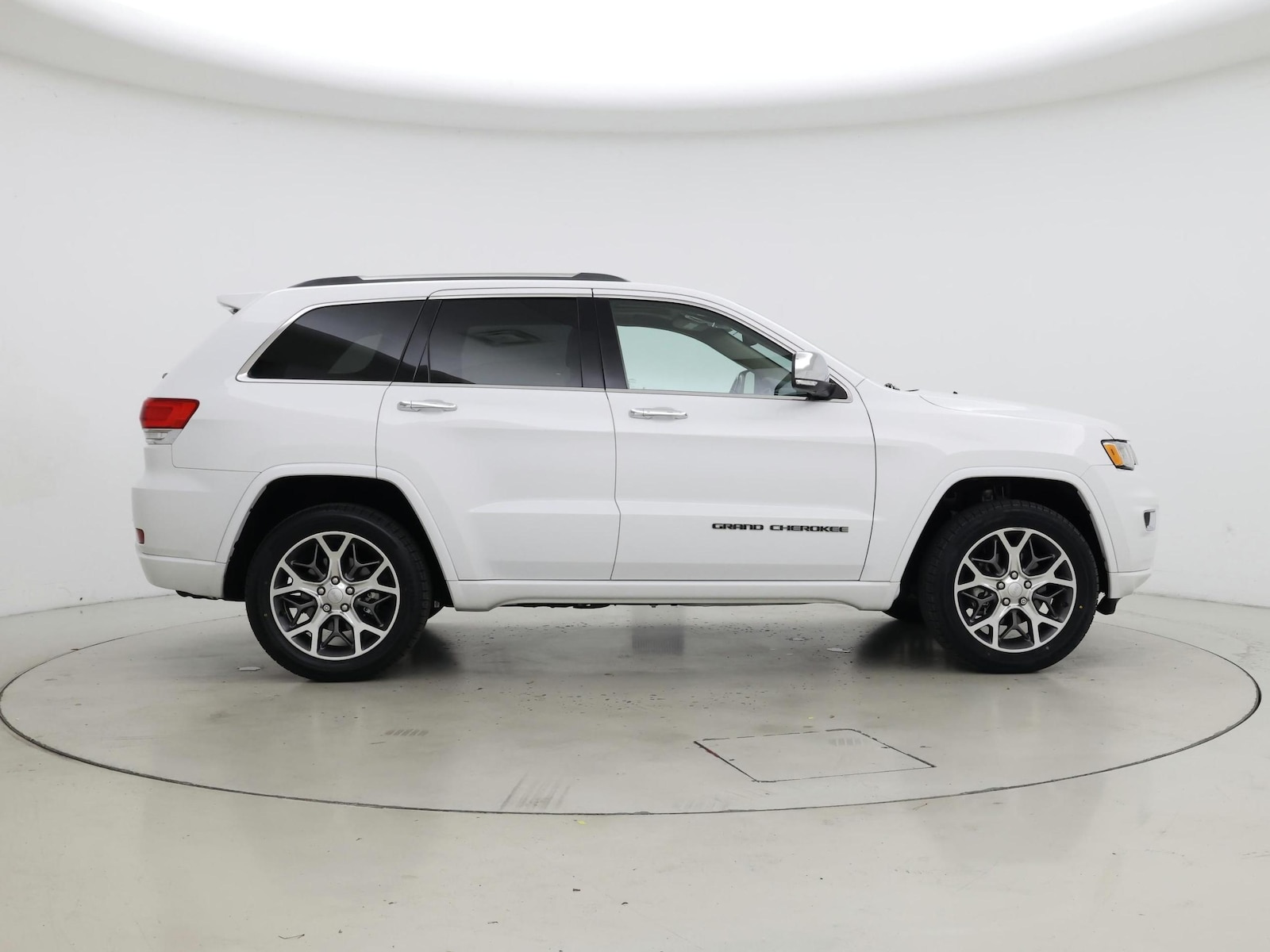 2020 Jeep Grand Cherokee Overland - Photo 8