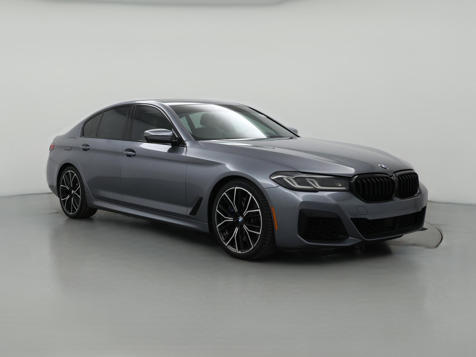 2021 BMW 5 Series M550i