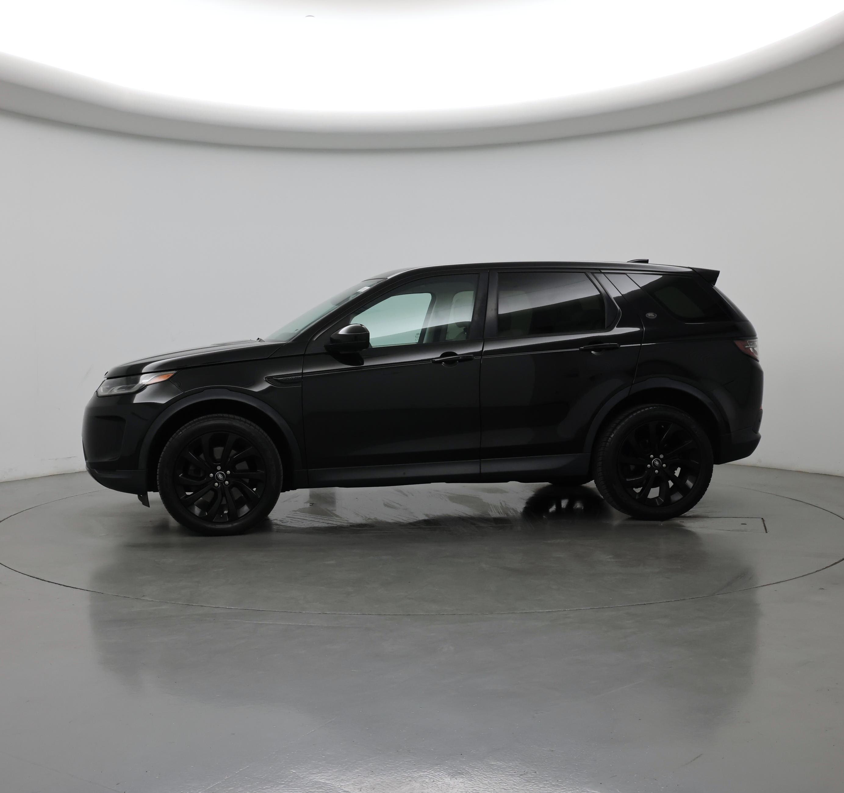 Thumbnail: 2020 Land Rover Discovery Sport - 3