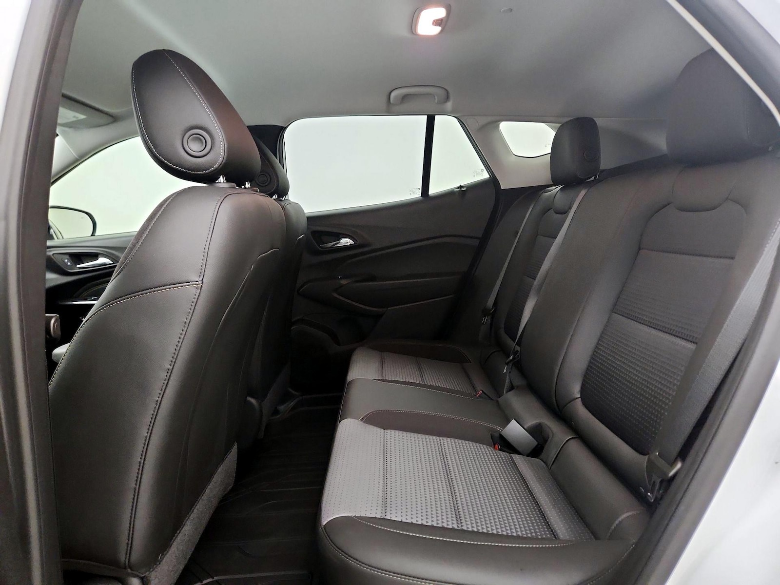 2024 Chevrolet Trax LT - Photo 19