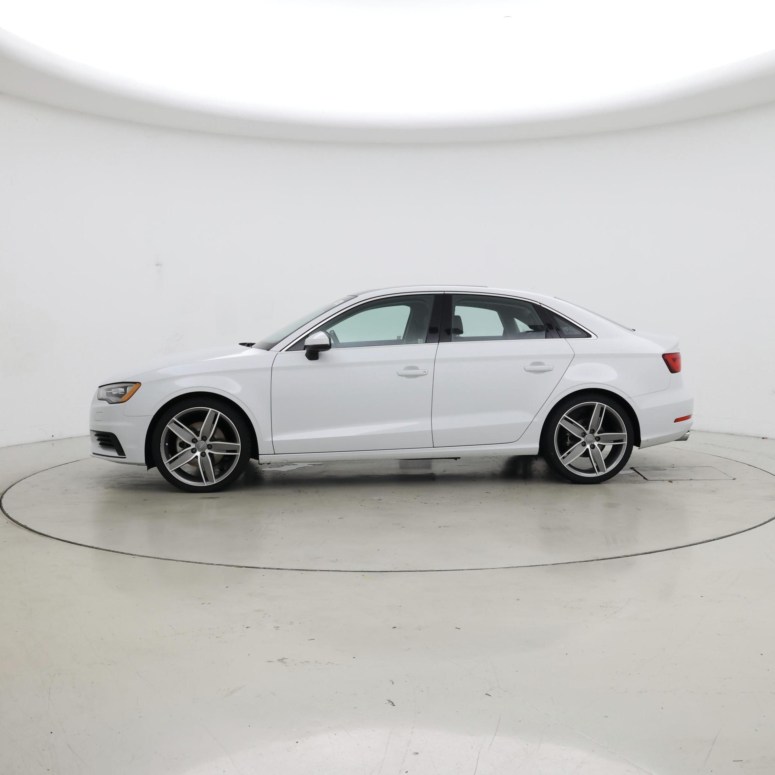 Thumbnail: 2015 Audi A3 - 3