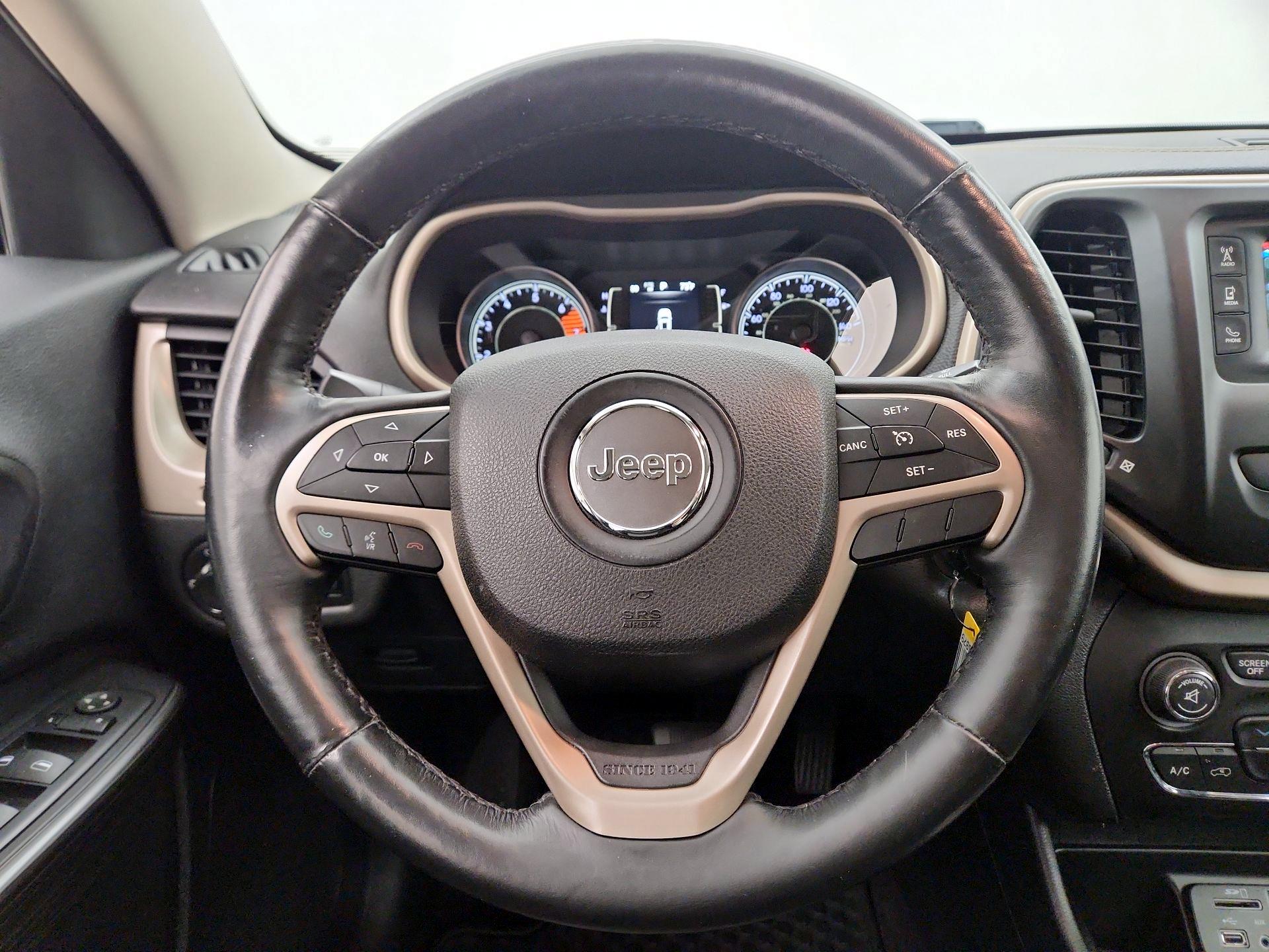 Thumbnail: 2016 Jeep Cherokee - 10