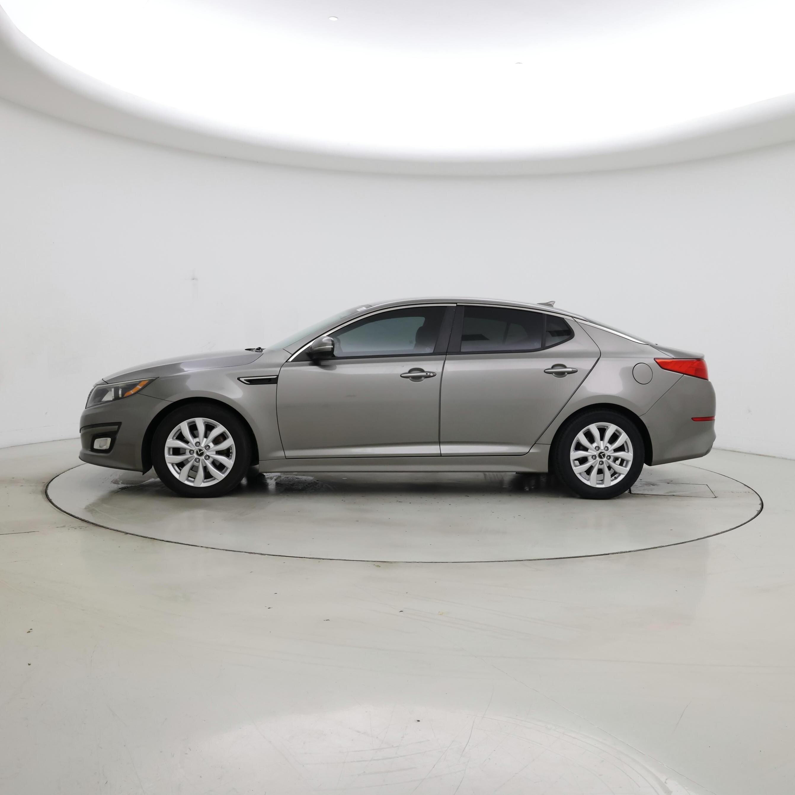 Thumbnail: 2015 Kia Optima - 3