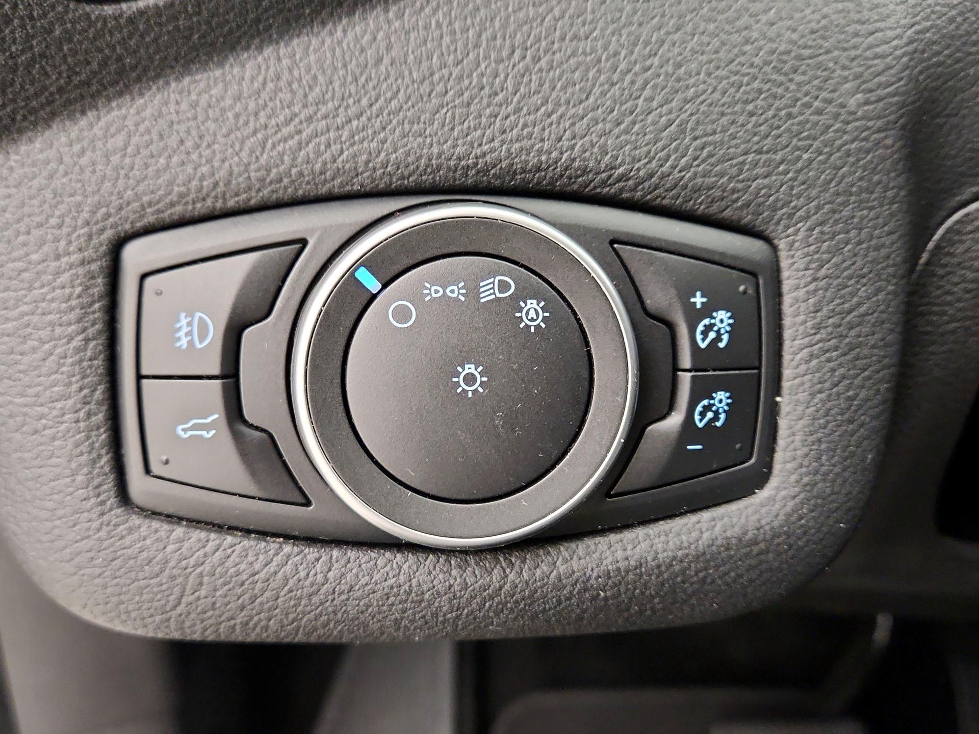 Thumbnail: 2018 Ford Escape - 13