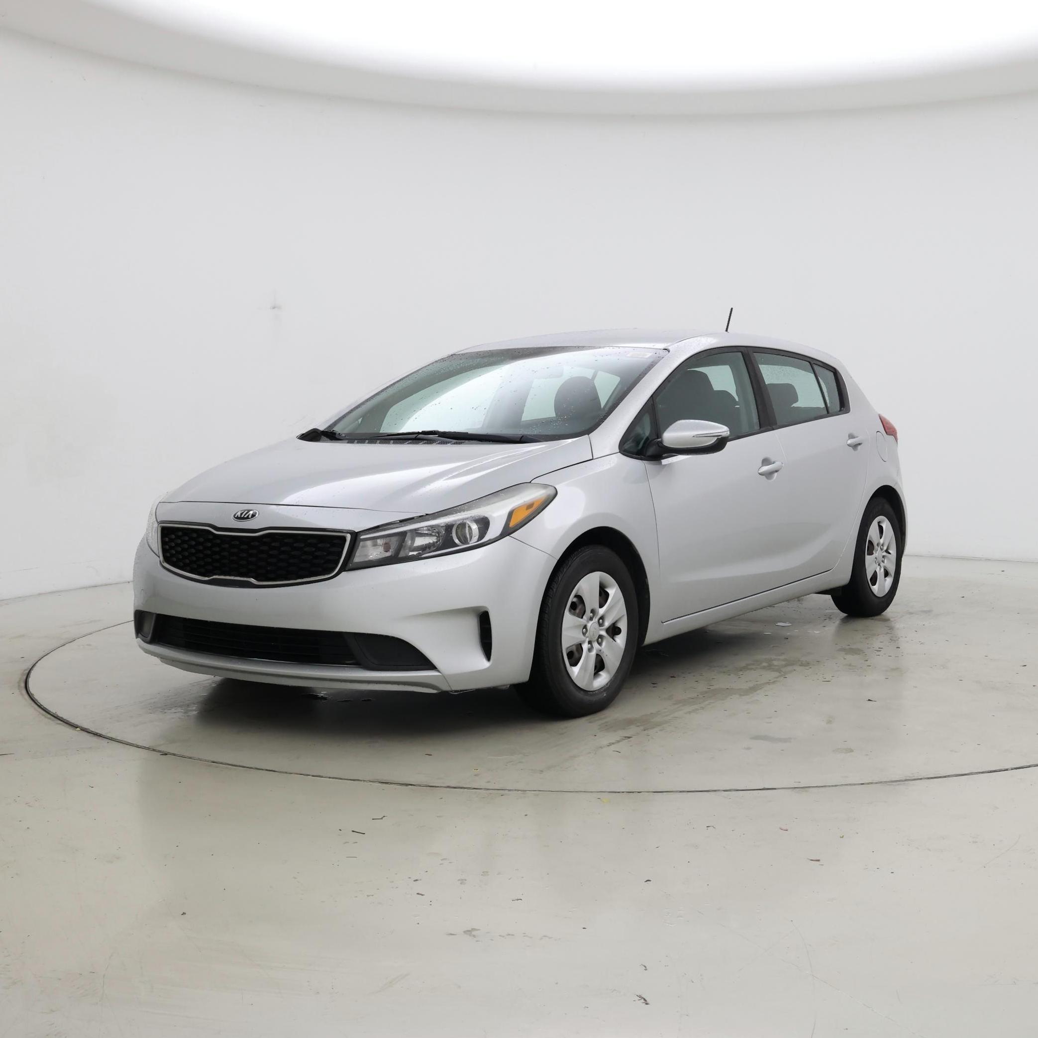 Thumbnail: 2017 Kia Forte - 4