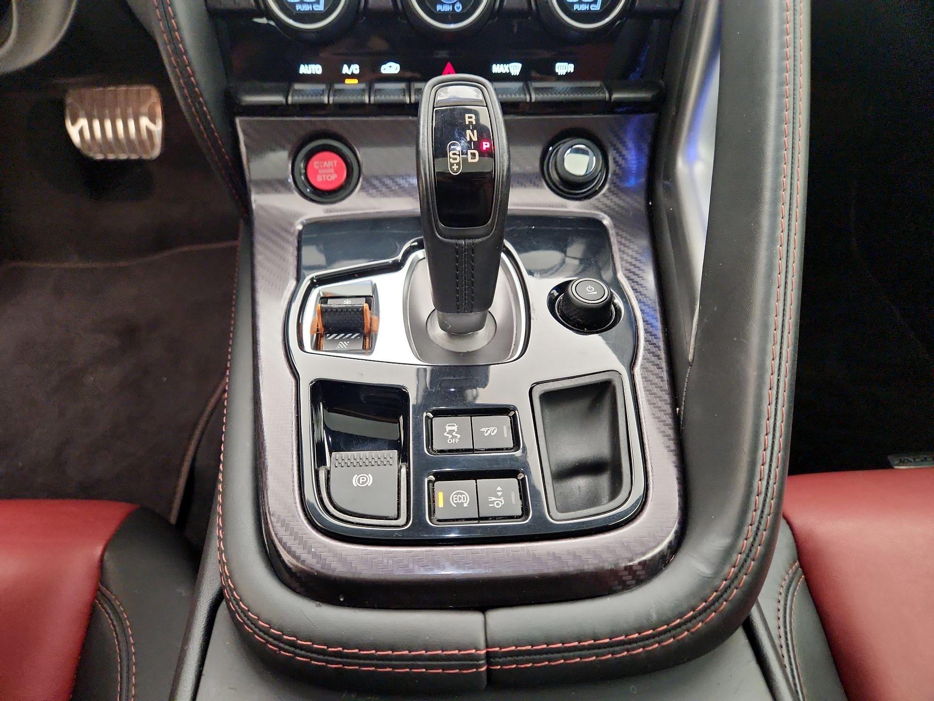 Thumbnail: 2015 Jaguar F-Type - 17