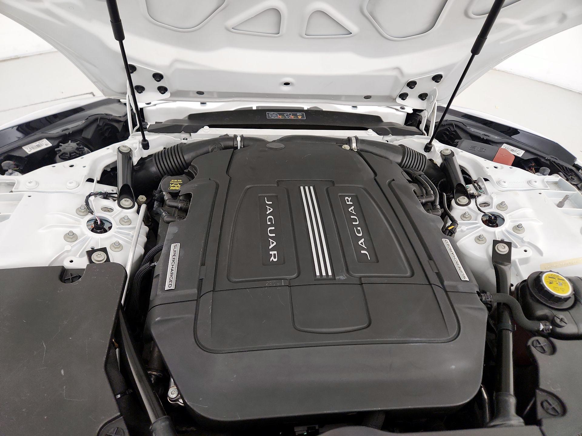 Thumbnail: 2015 Jaguar F-Type - 20