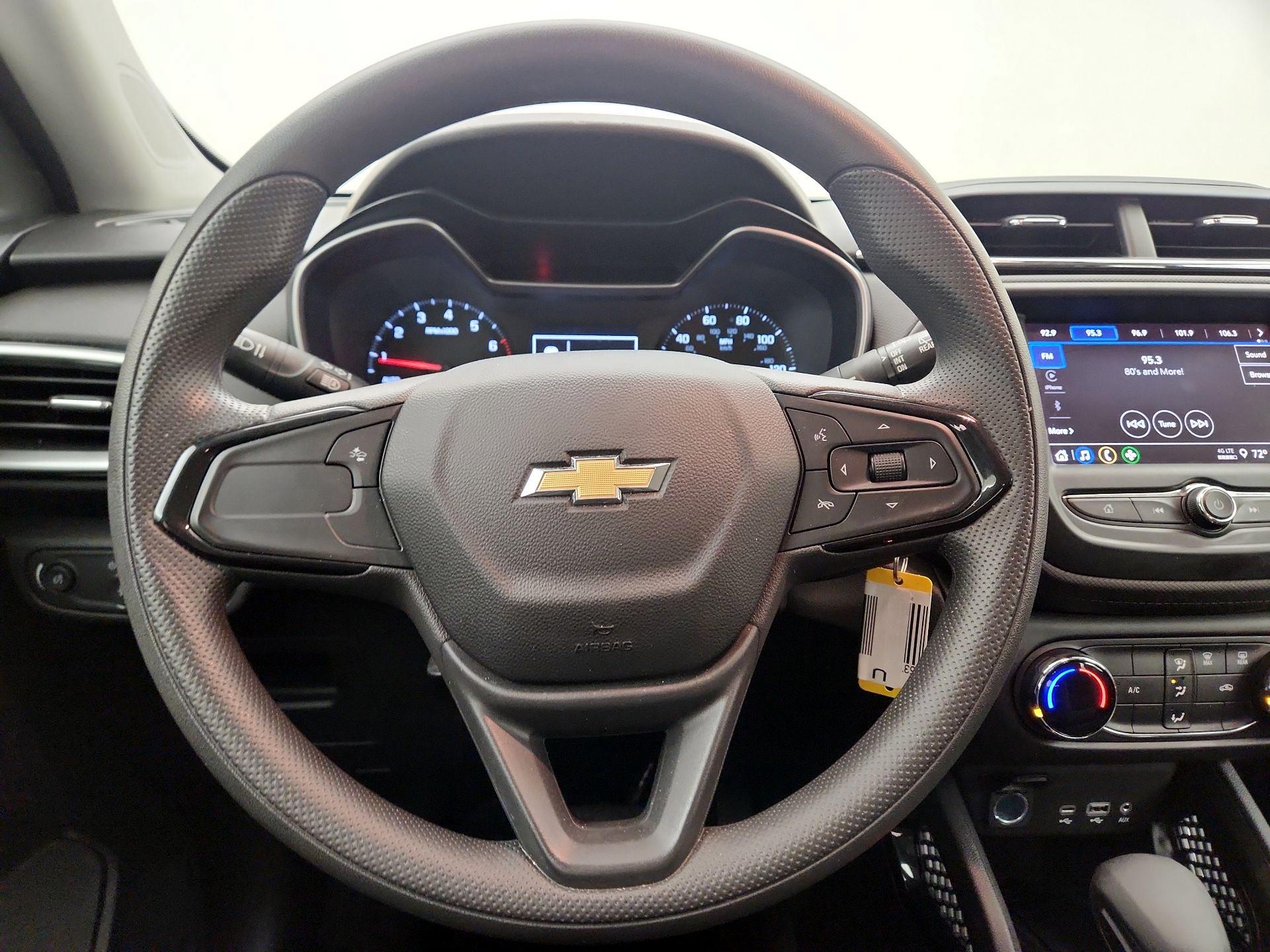 Thumbnail: 2021 Chevrolet TrailBlazer - 10