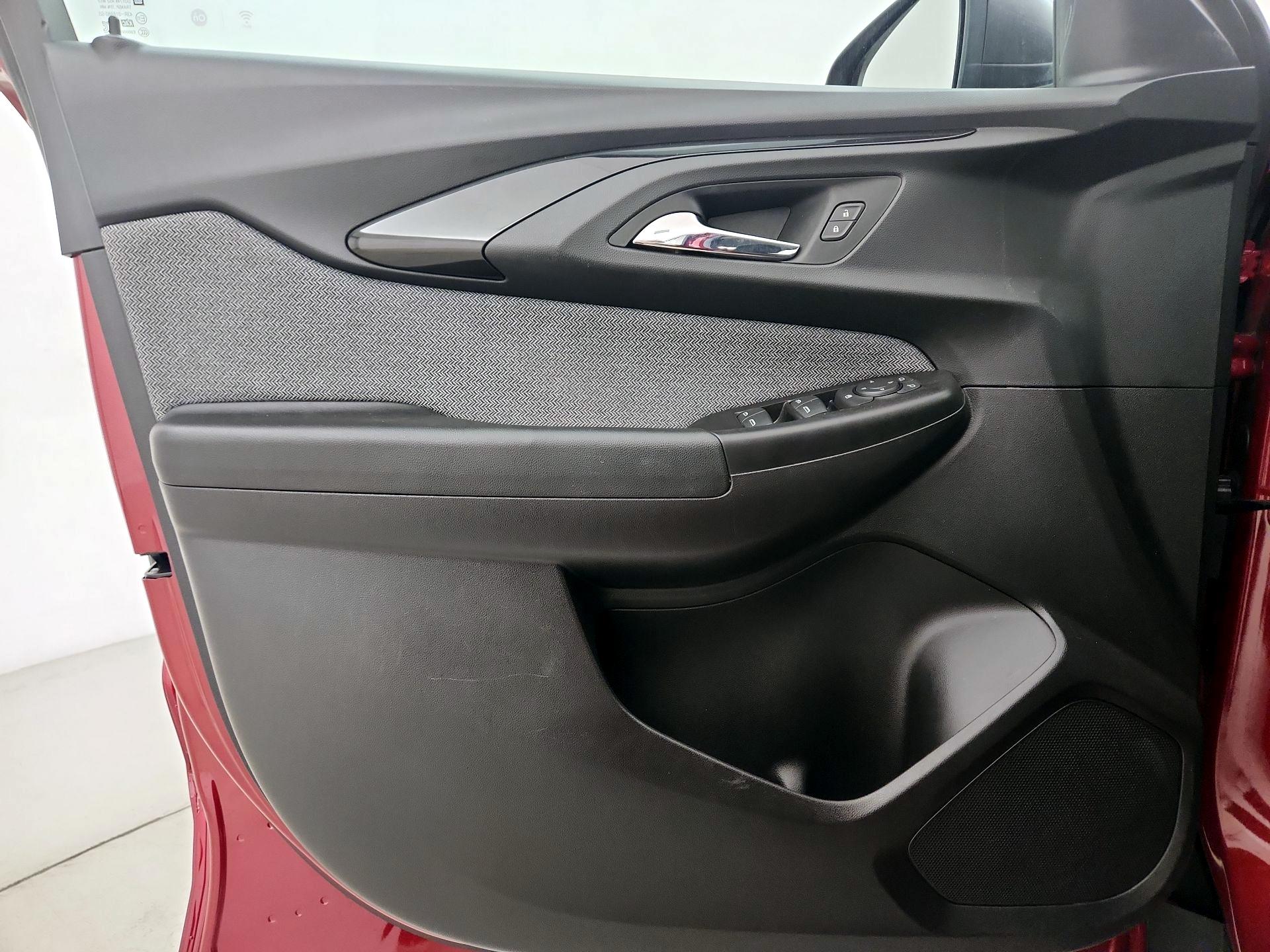 Thumbnail: 2021 Chevrolet TrailBlazer - 12