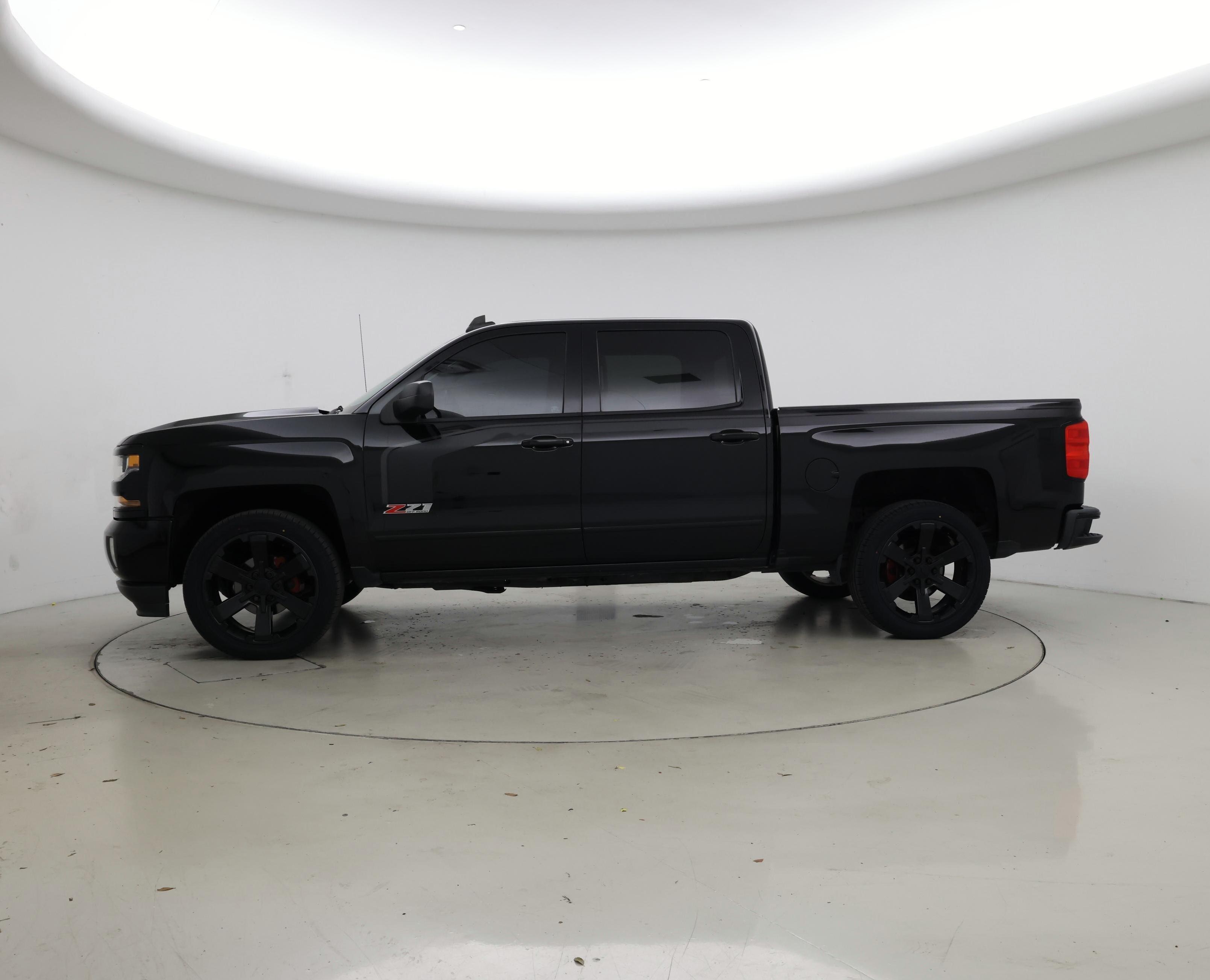 Thumbnail: 2018 Chevrolet Silverado 1500 - 3