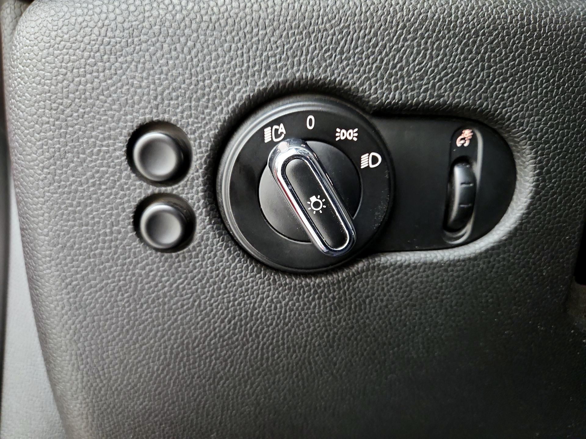 Thumbnail: 2017 MINI Cooper - 13