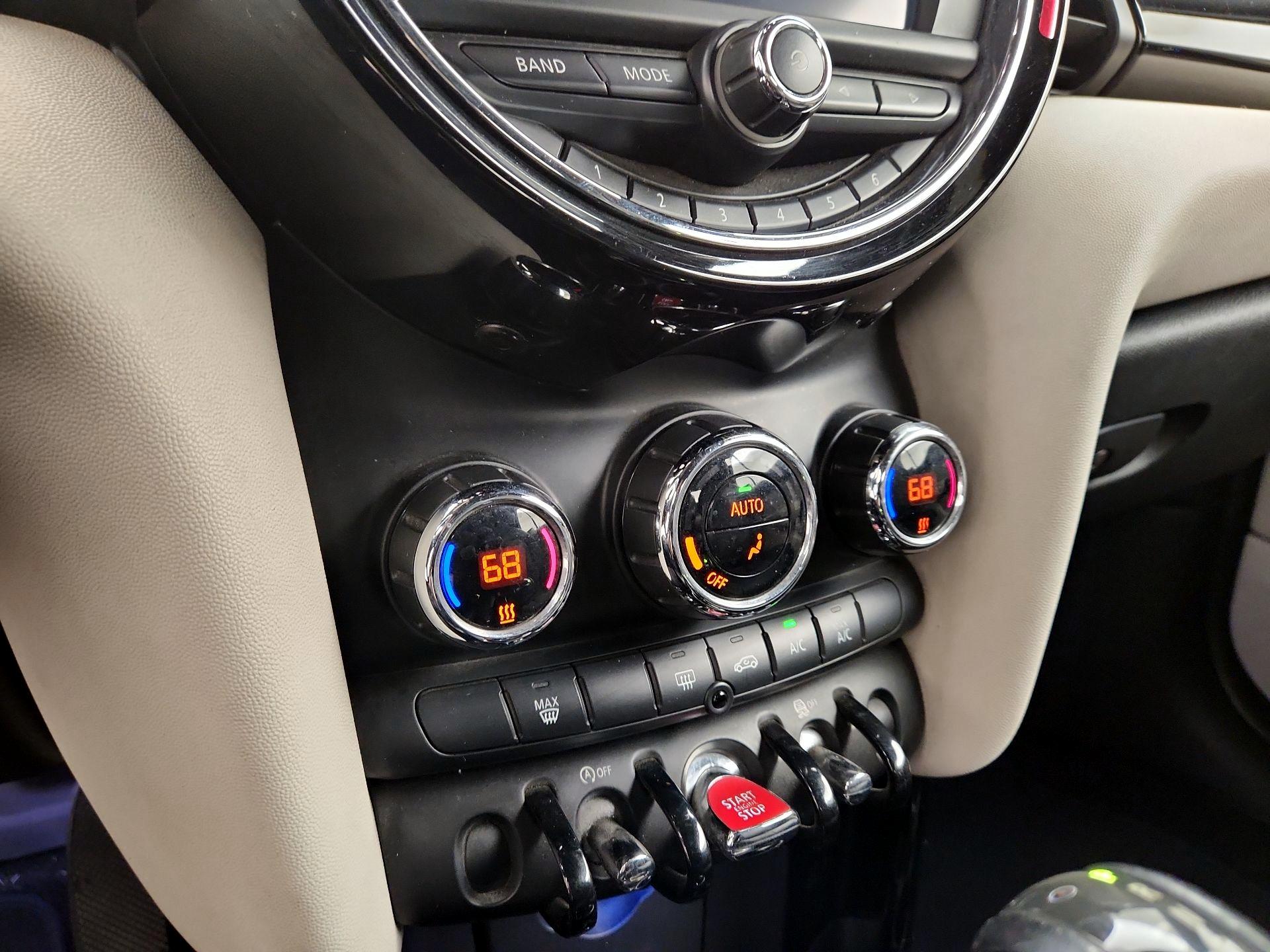 Thumbnail: 2017 MINI Cooper - 16