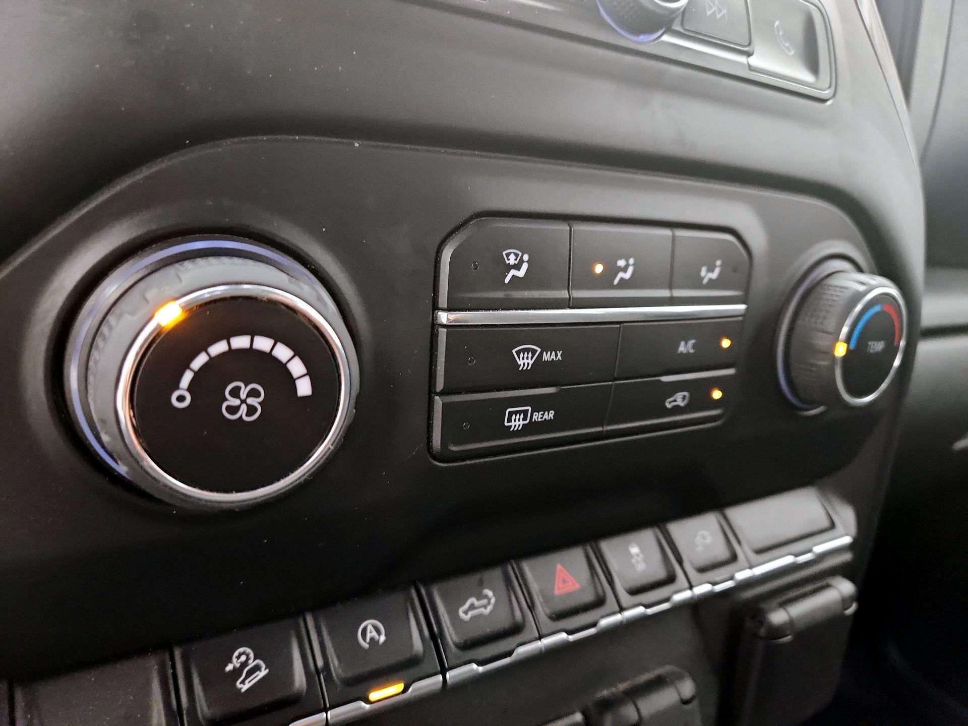 Thumbnail: 2022 Chevrolet Silverado 1500 - 17