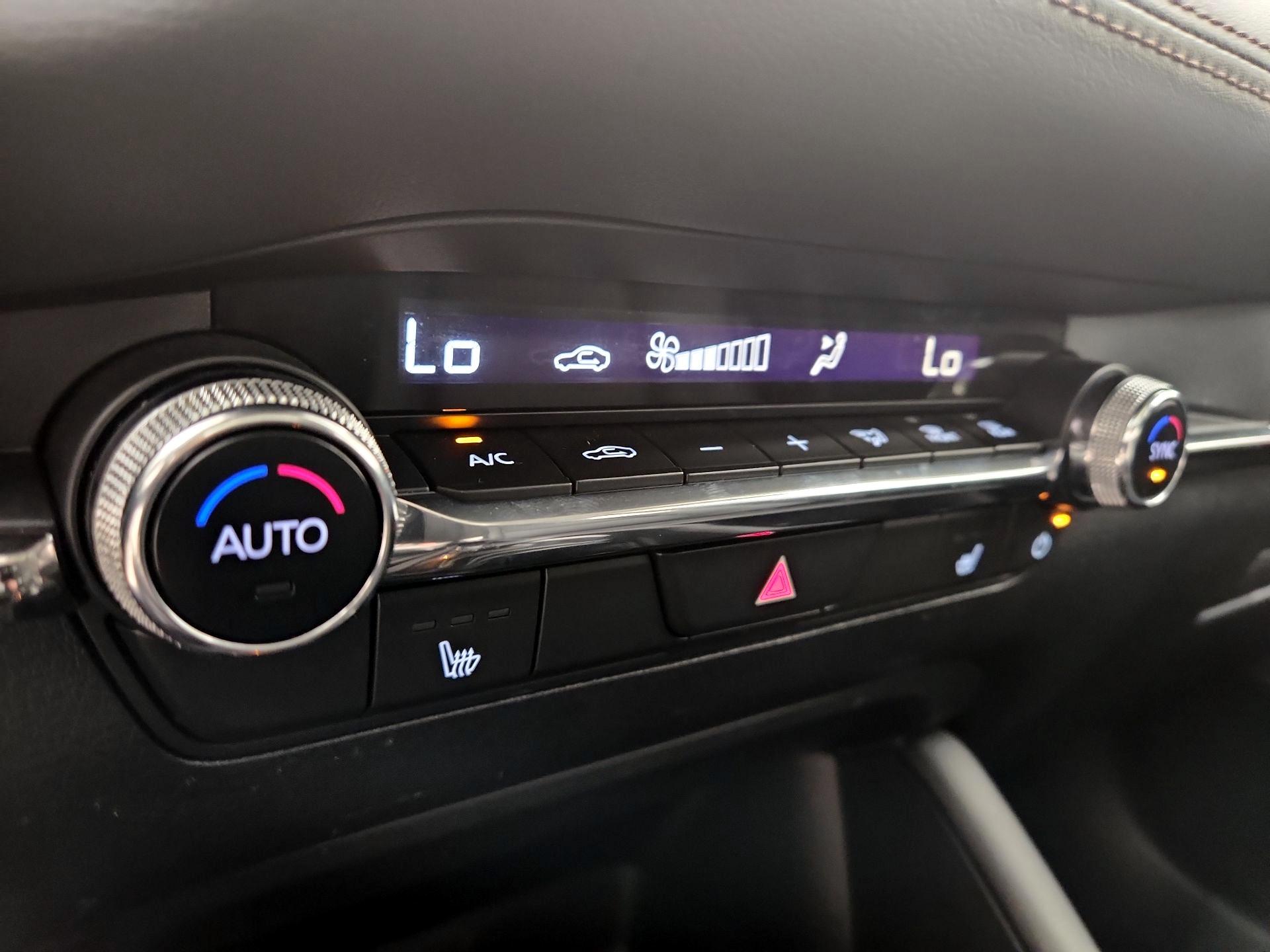 Thumbnail: 2024 Mazda Mazda3 - 17