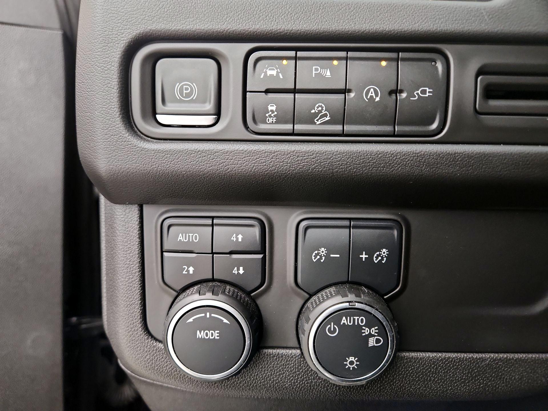 Thumbnail: 2022 Chevrolet Tahoe - 13