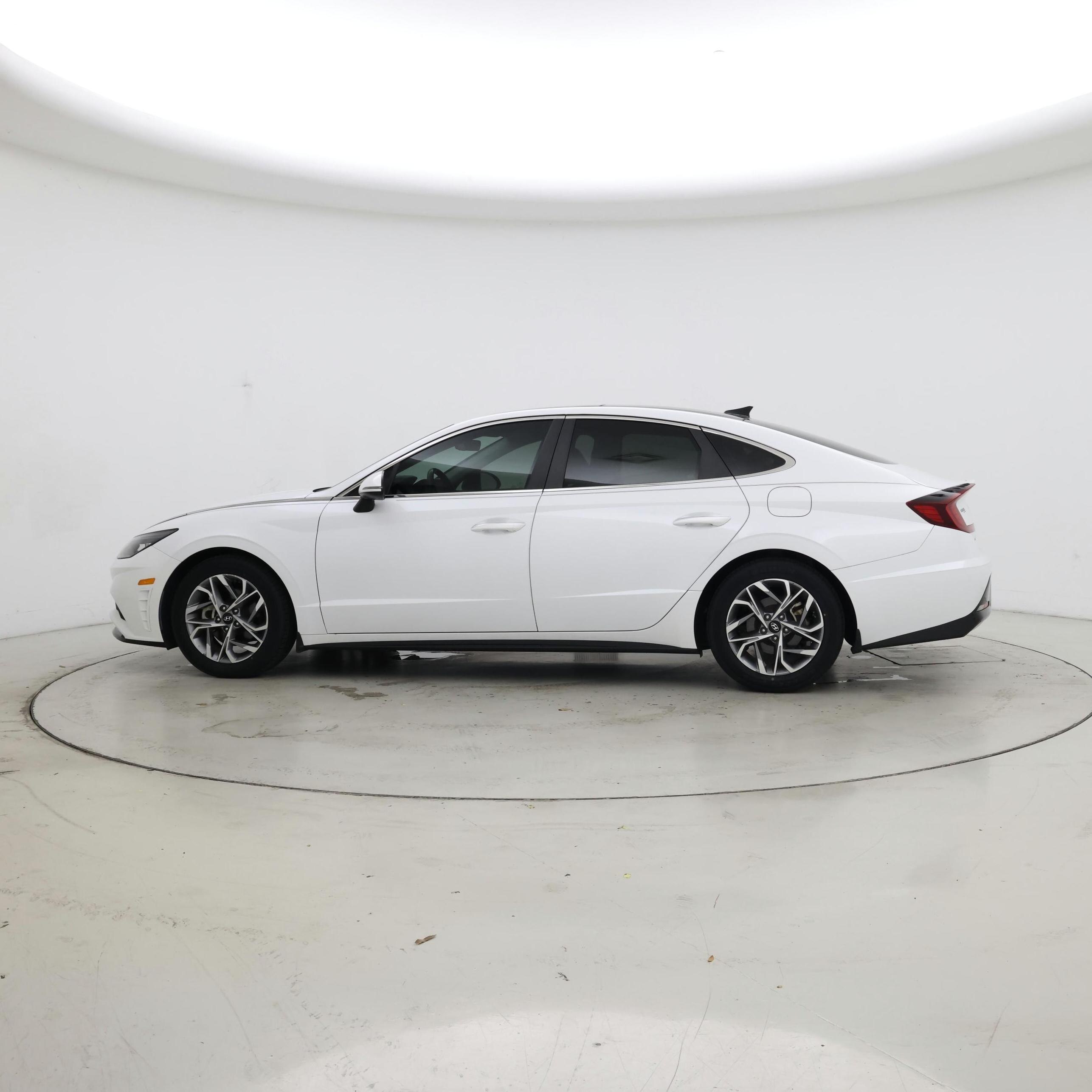 Thumbnail: 2021 Hyundai Sonata - 3