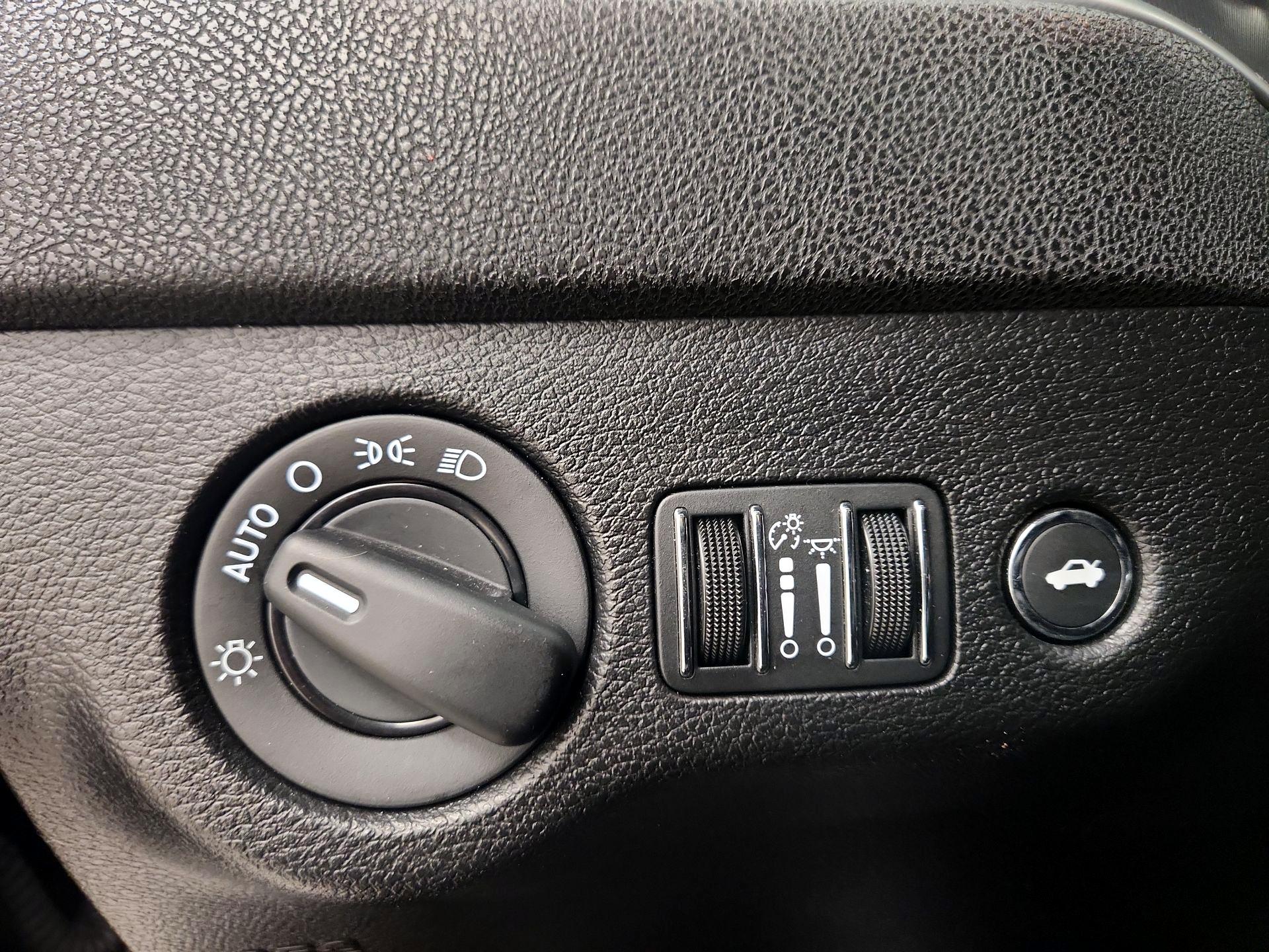 Thumbnail: 2021 Dodge Charger - 13