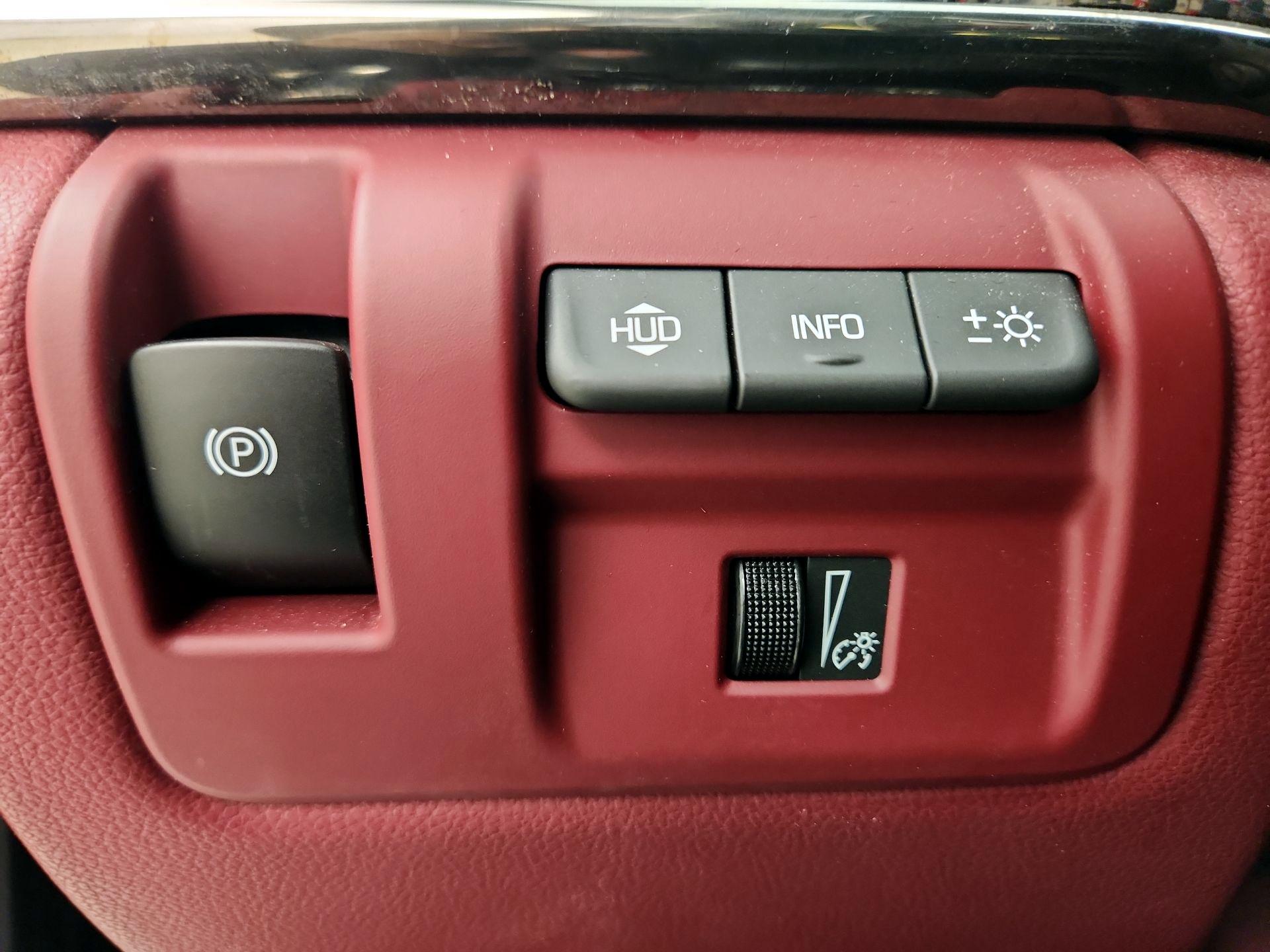 Thumbnail: 2016 Cadillac CTS - 13