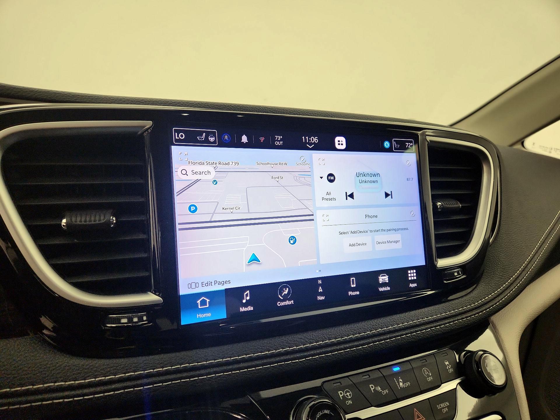 Thumbnail: 2023 Chrysler Pacifica - 14