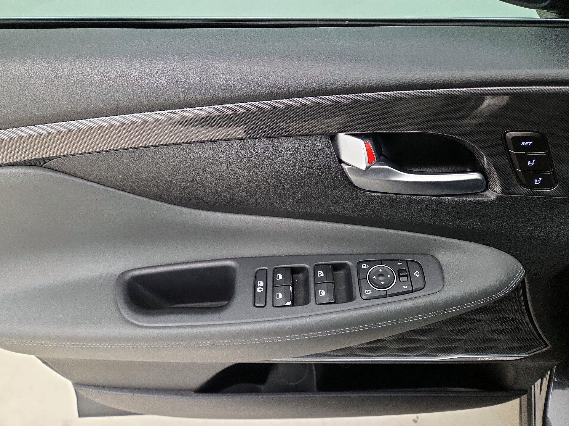 Thumbnail: 2021 Hyundai Santa Fe - 12