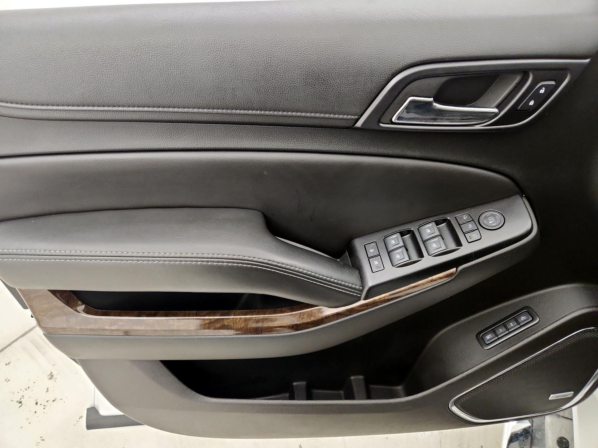 Thumbnail: 2018 Chevrolet Tahoe - 12