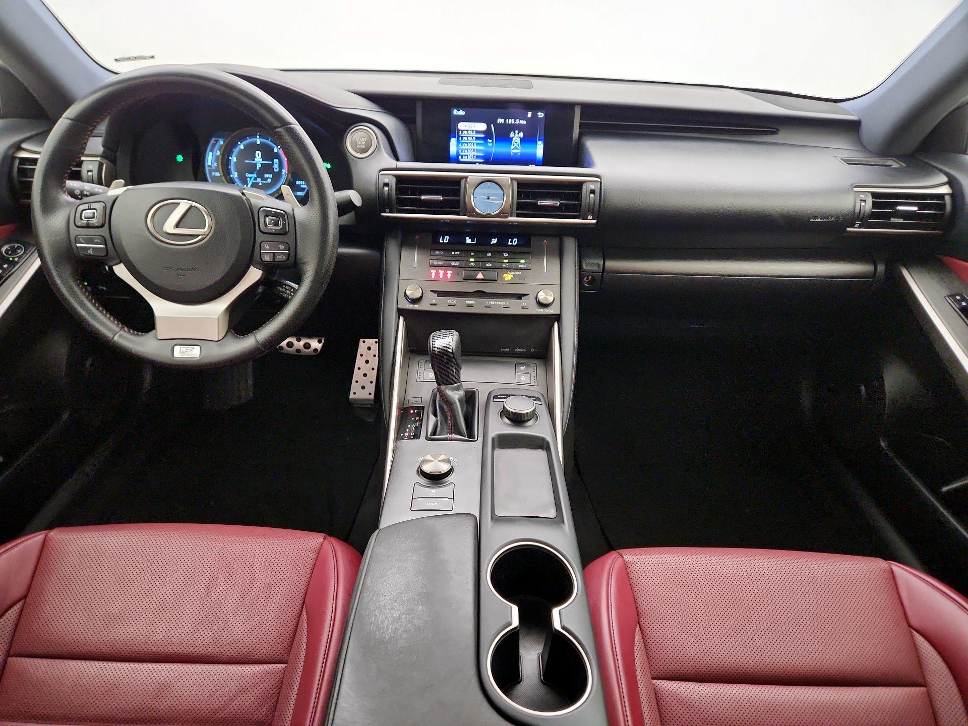 Thumbnail: 2019 Lexus IS - 9