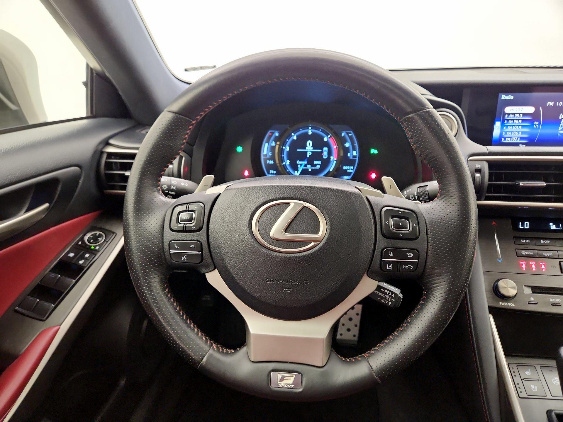 Thumbnail: 2019 Lexus IS - 10