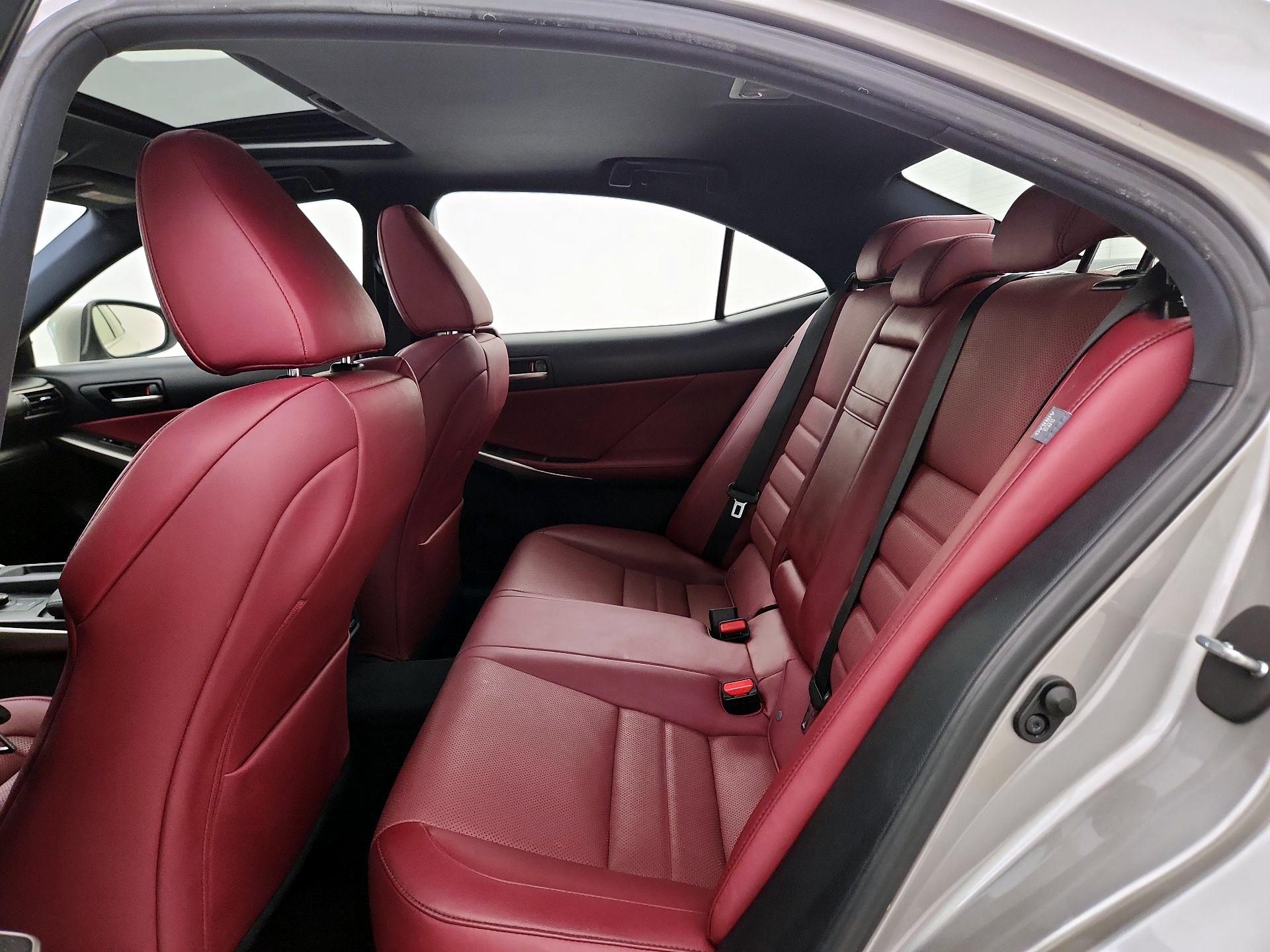 Thumbnail: 2019 Lexus IS - 19