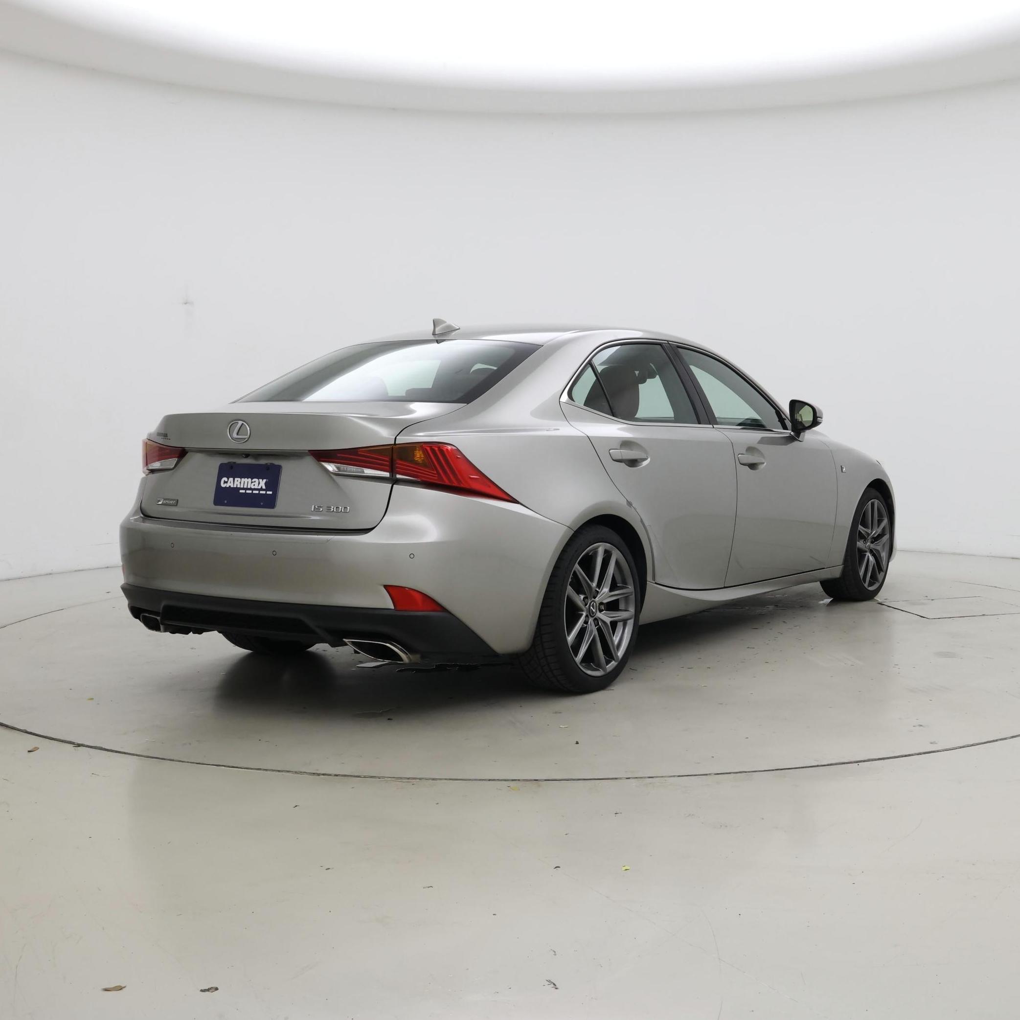 Thumbnail: 2019 Lexus IS - 8