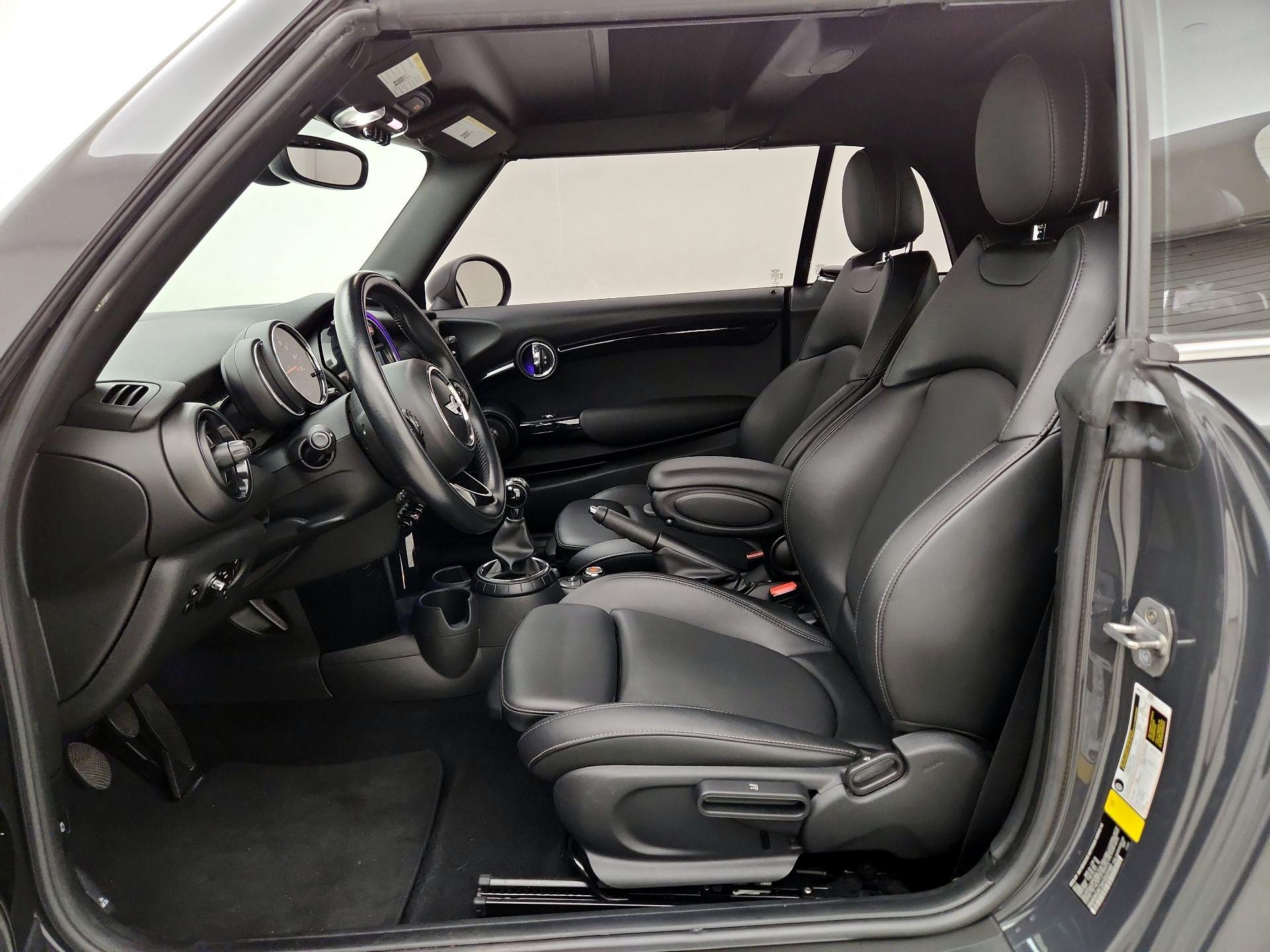 Thumbnail: 2017 MINI Cooper - 11