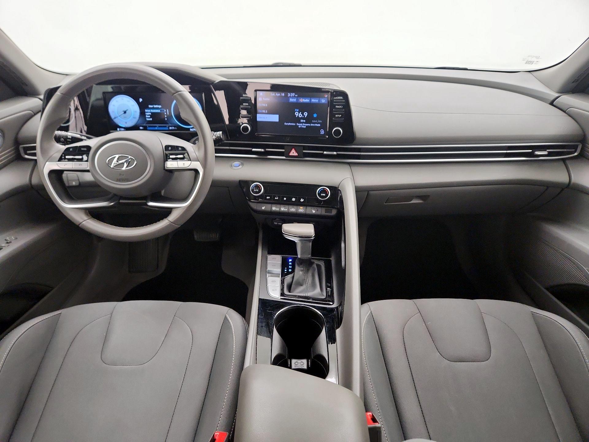 Thumbnail: 2022 Hyundai Elantra - 9