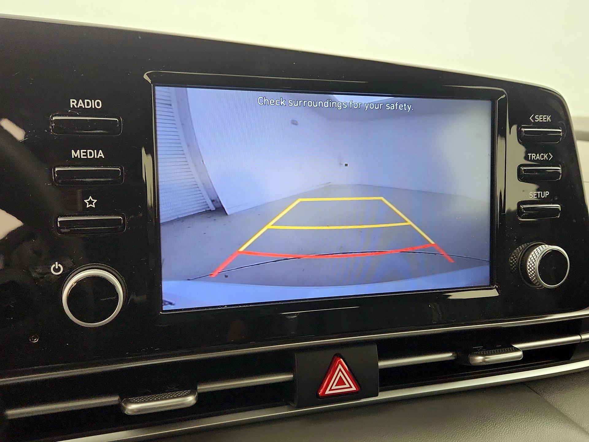 Thumbnail: 2022 Hyundai Elantra - 14