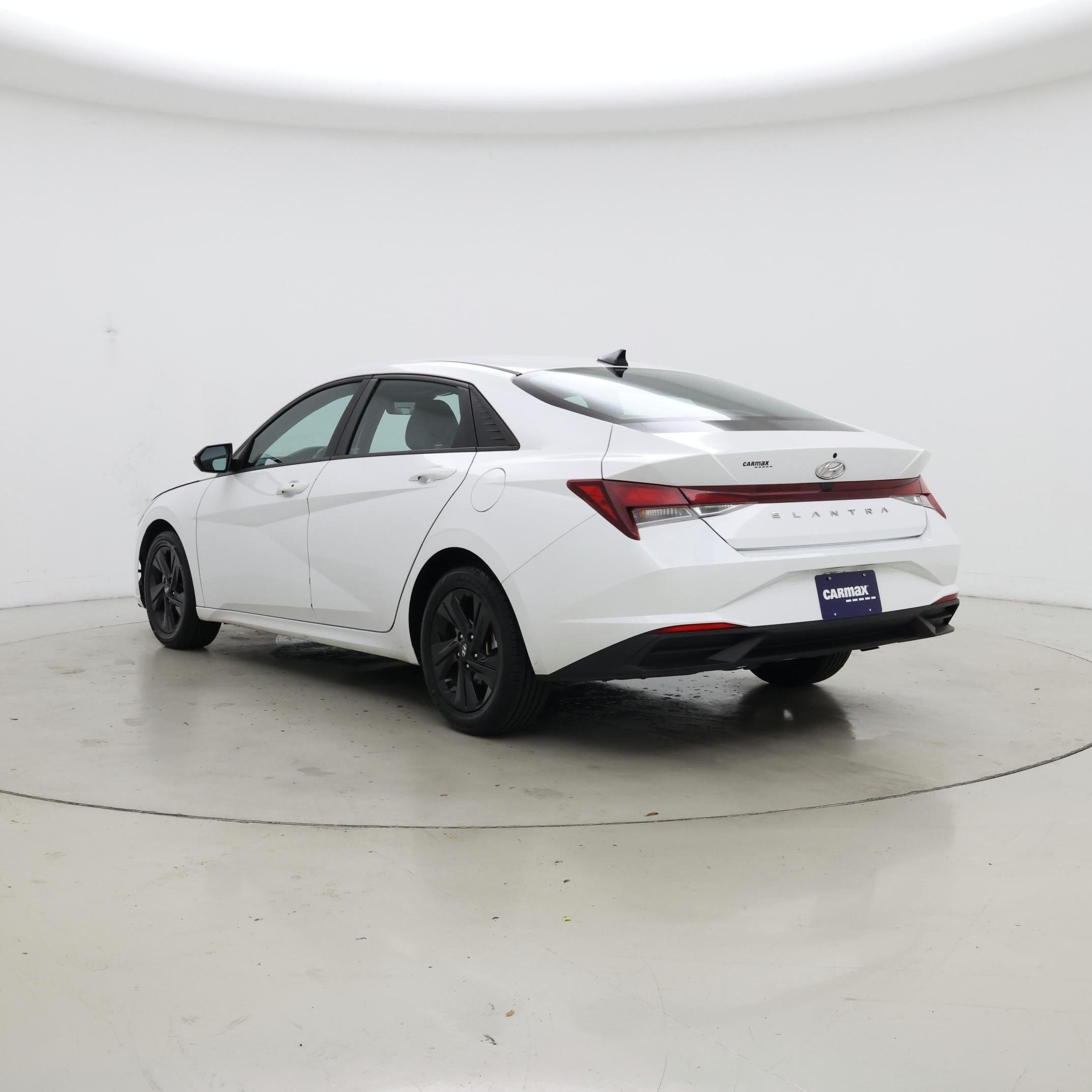 Thumbnail: 2022 Hyundai Elantra - 2