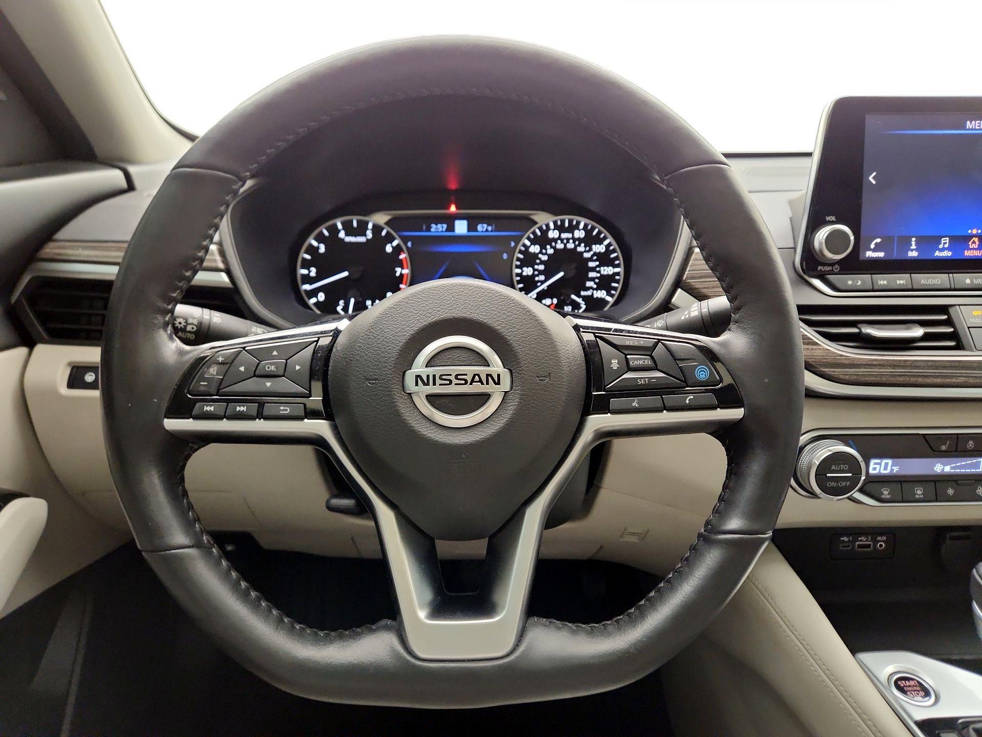 Thumbnail: 2022 Nissan Altima - 10