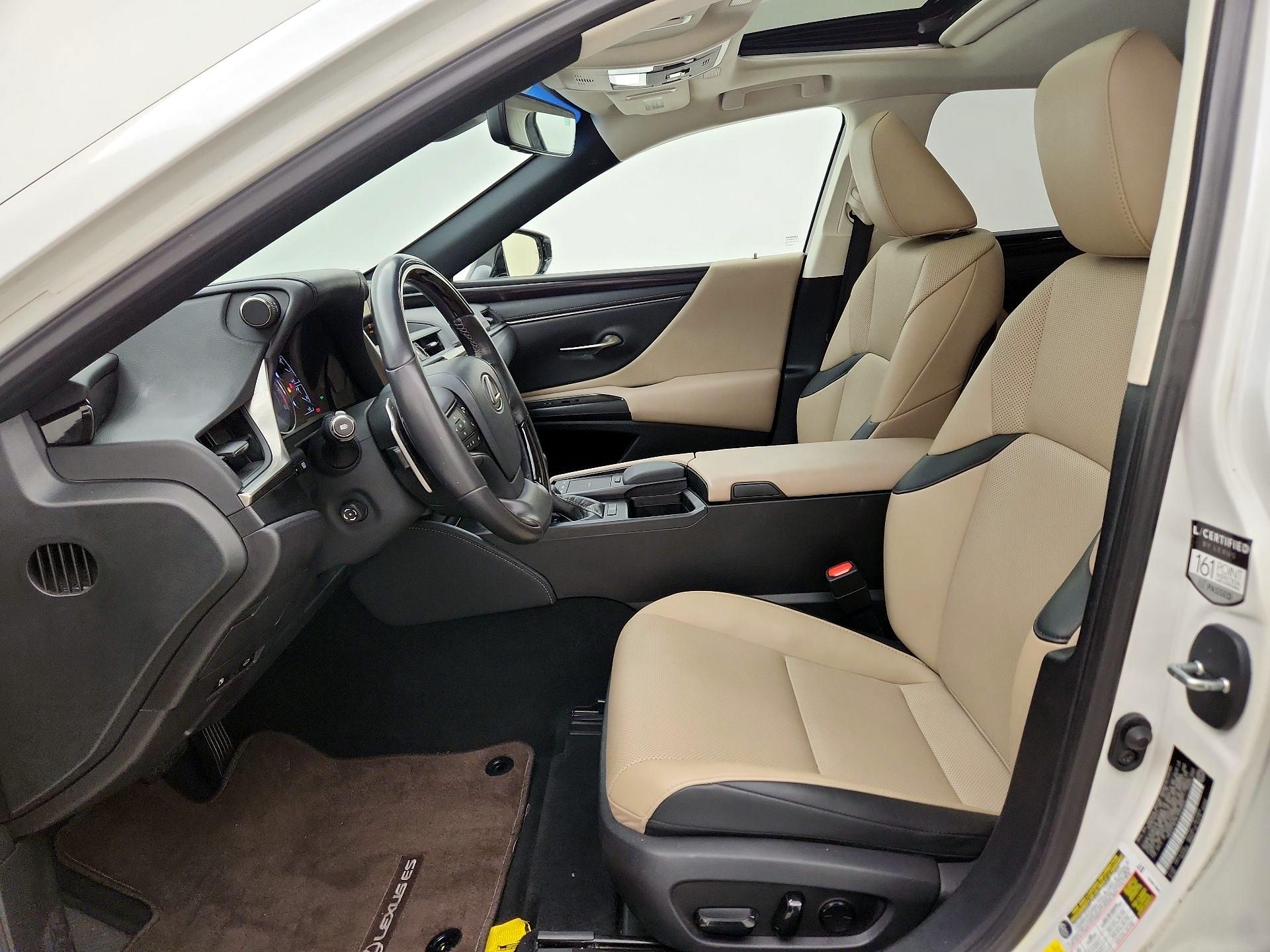 Thumbnail: 2020 Lexus ES - 11