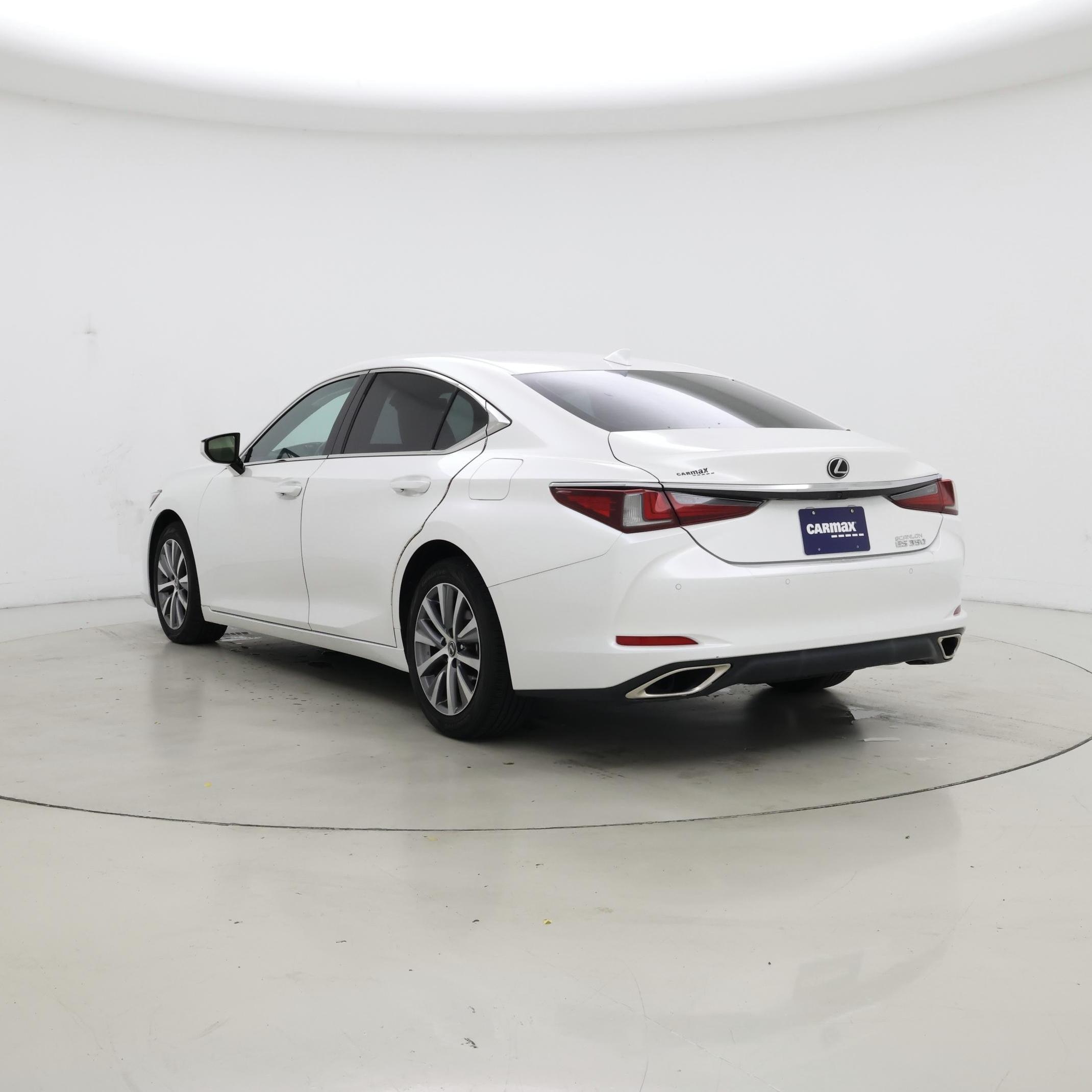 Thumbnail: 2020 Lexus ES - 2