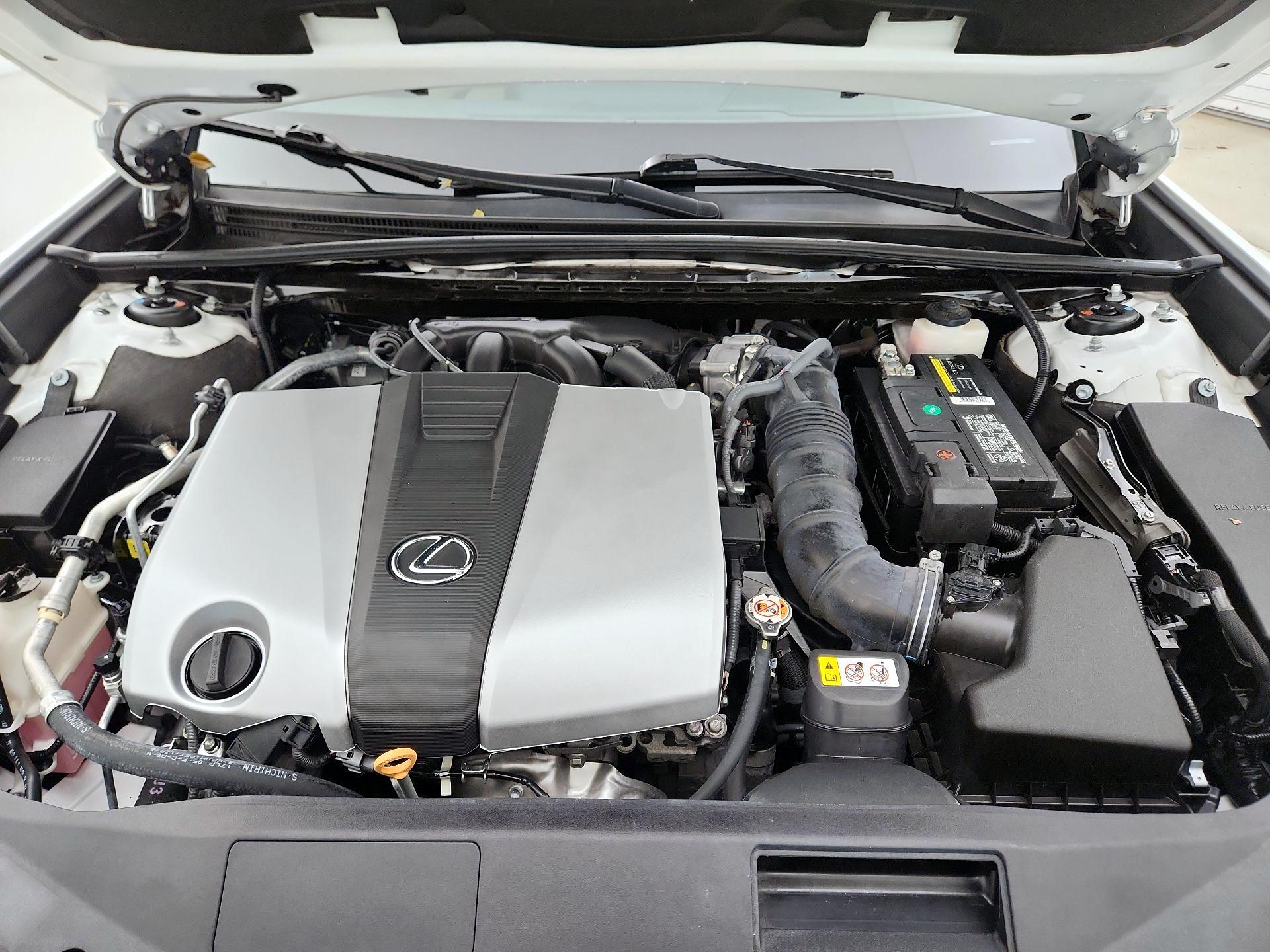 Thumbnail: 2020 Lexus ES - 20