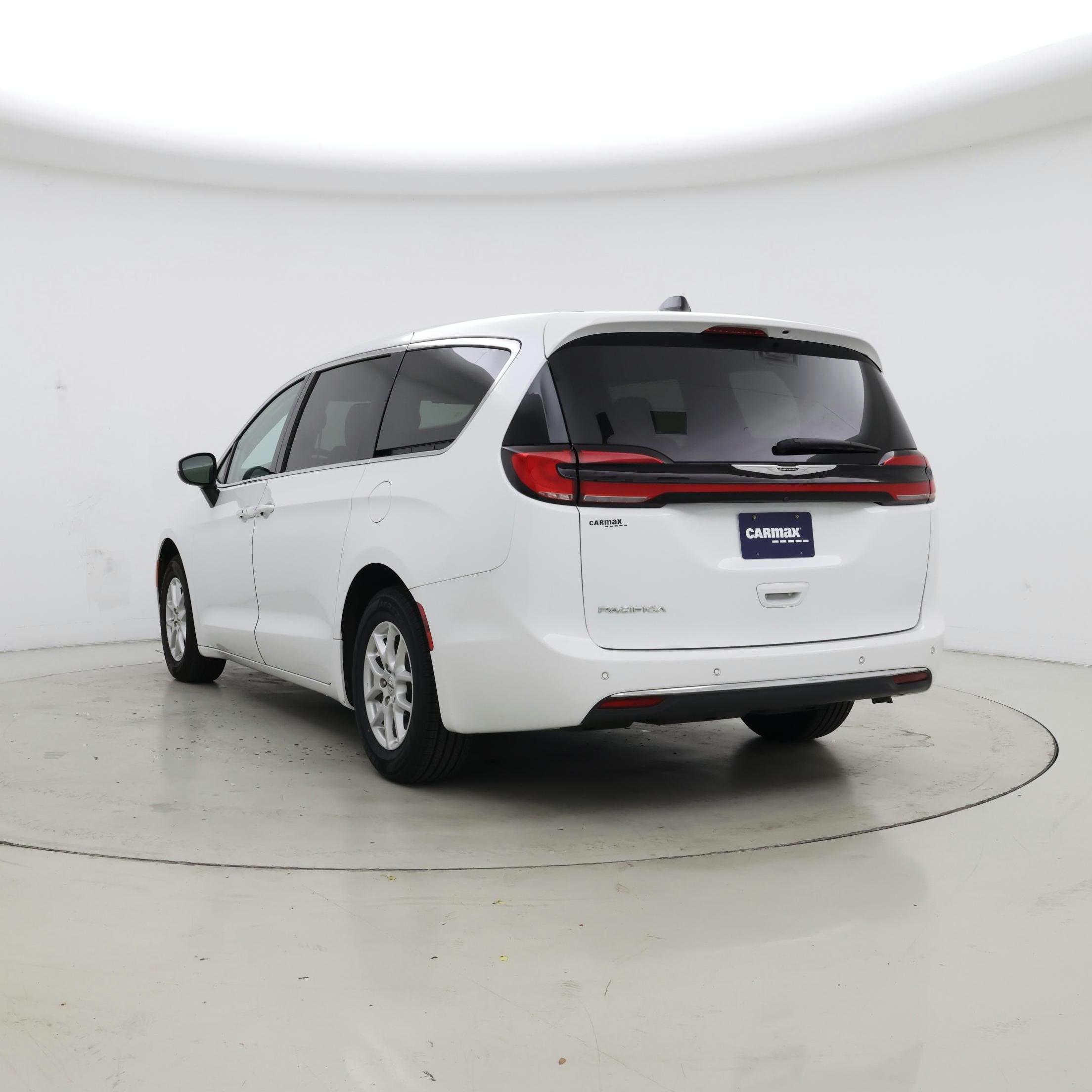 Thumbnail: 2023 Chrysler Pacifica - 2