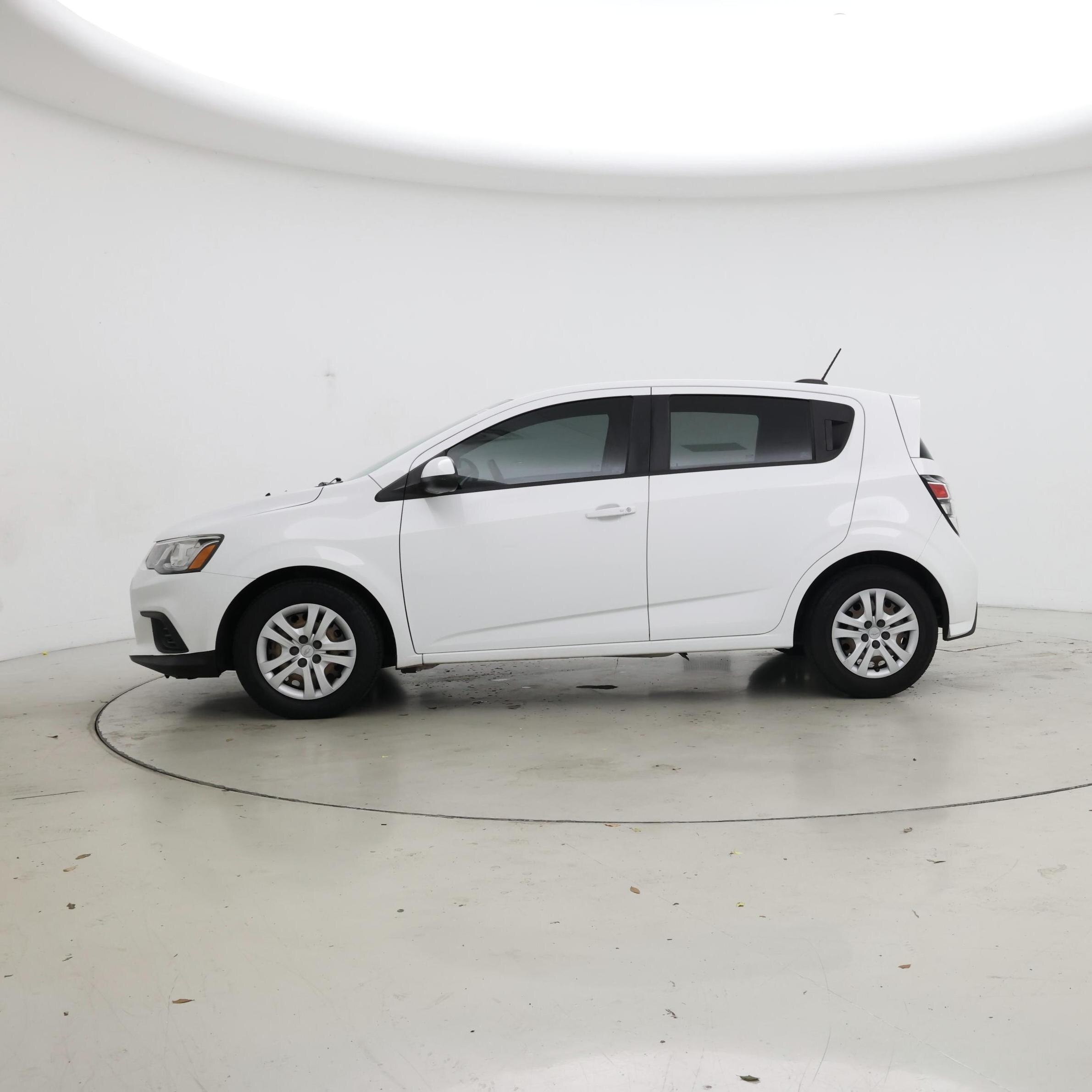 Thumbnail: 2020 Chevrolet Sonic - 3